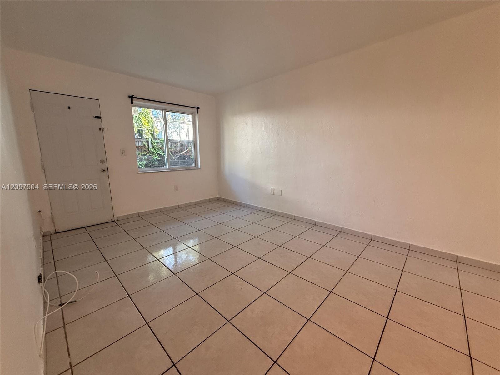 1860 SW 22nd St # 4, Miami, FL 33145 photo 2