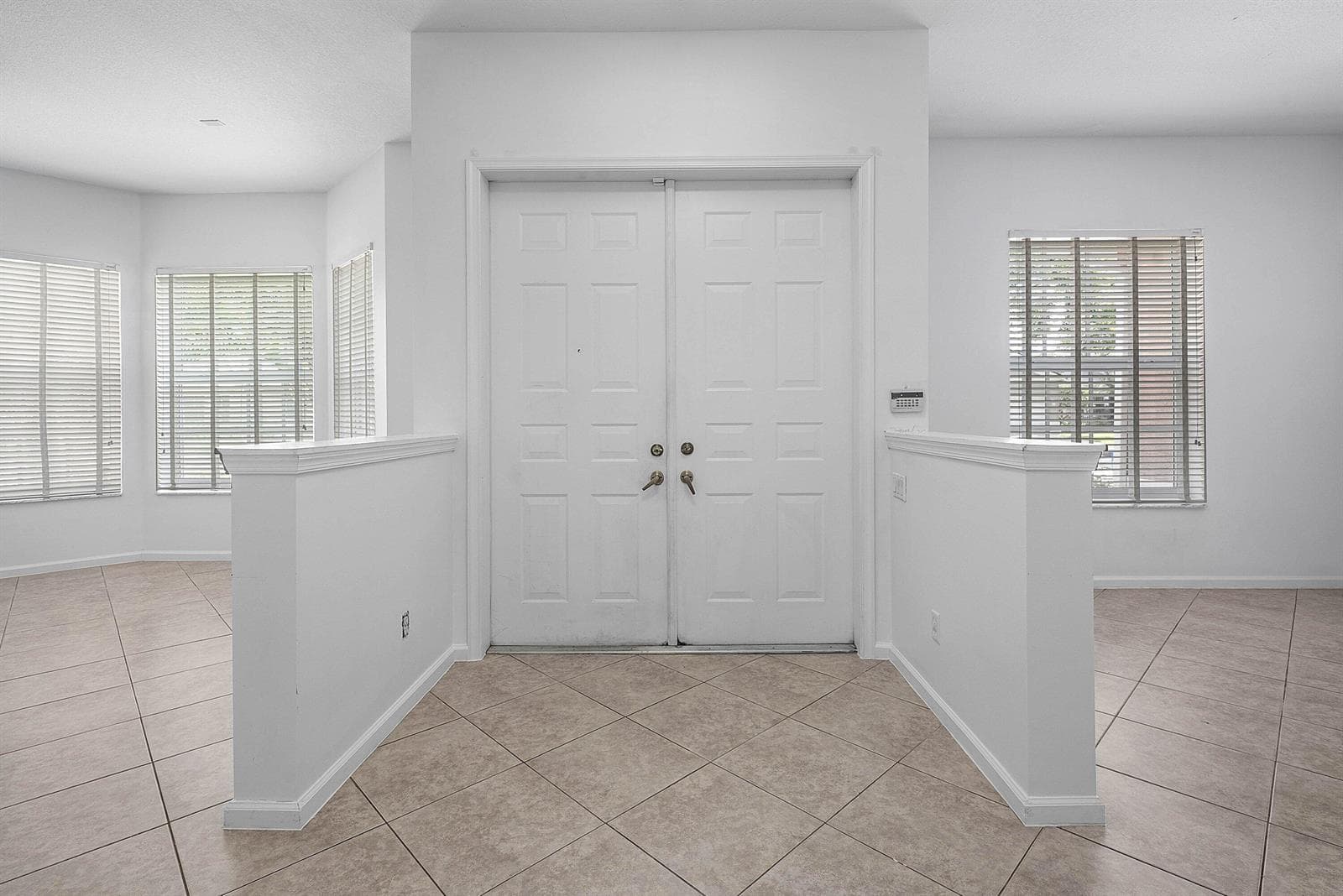 9058 SEDGEWOOD Drive, Lake Worth, FL 33467 photo 4