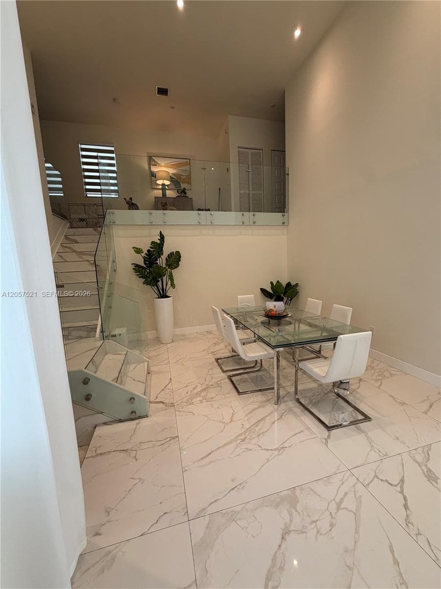 10218 NW 76th Ter, Doral, FL 33178 photo 4