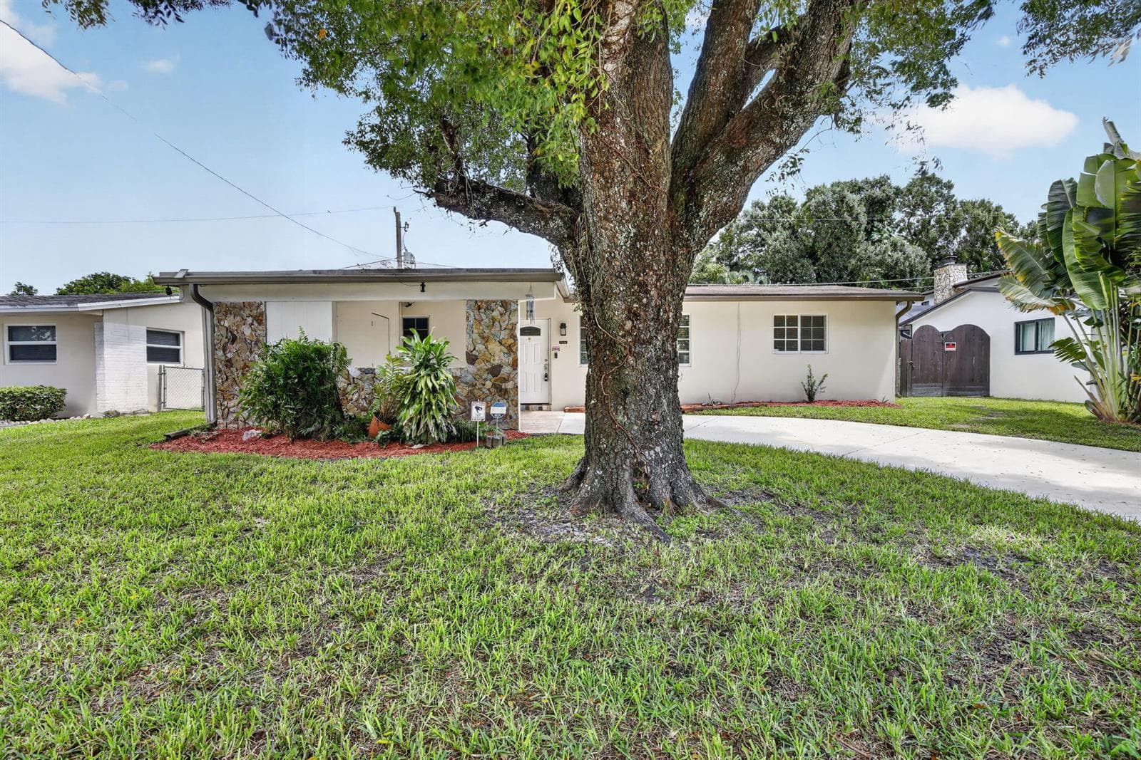 7231 Freedom Street, Hollywood, FL 33024 photo 2