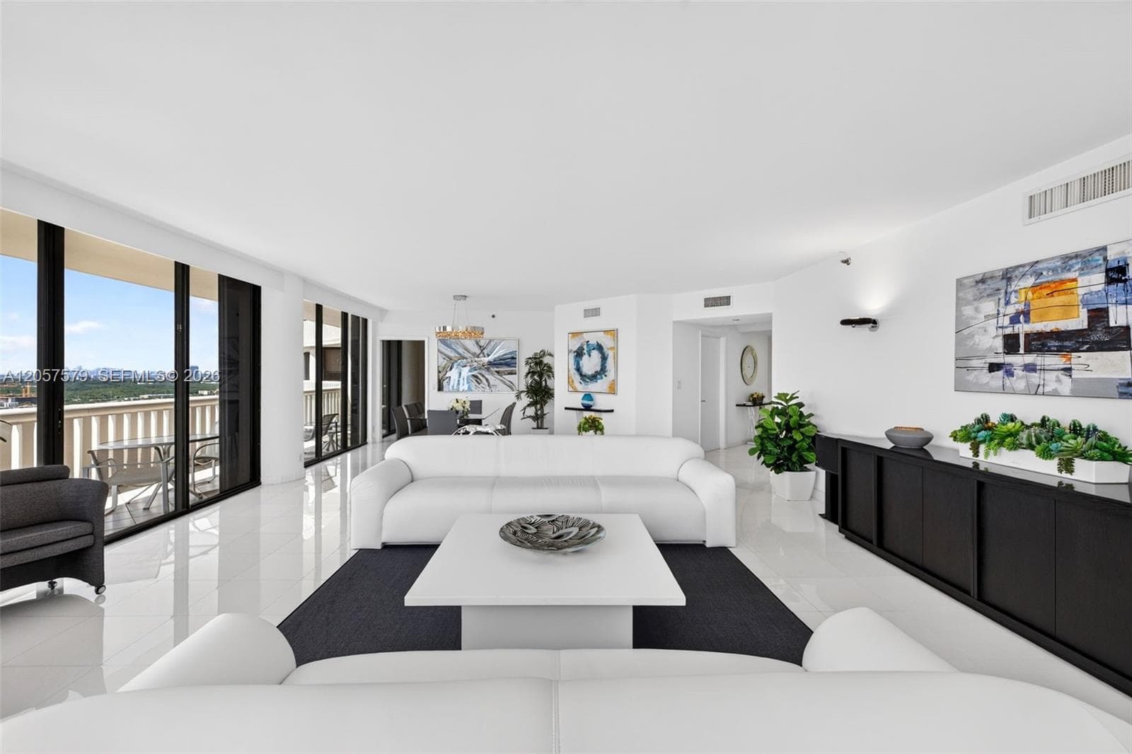 3000 Island Blvd # 2506, Aventura, FL 33160 photo 4