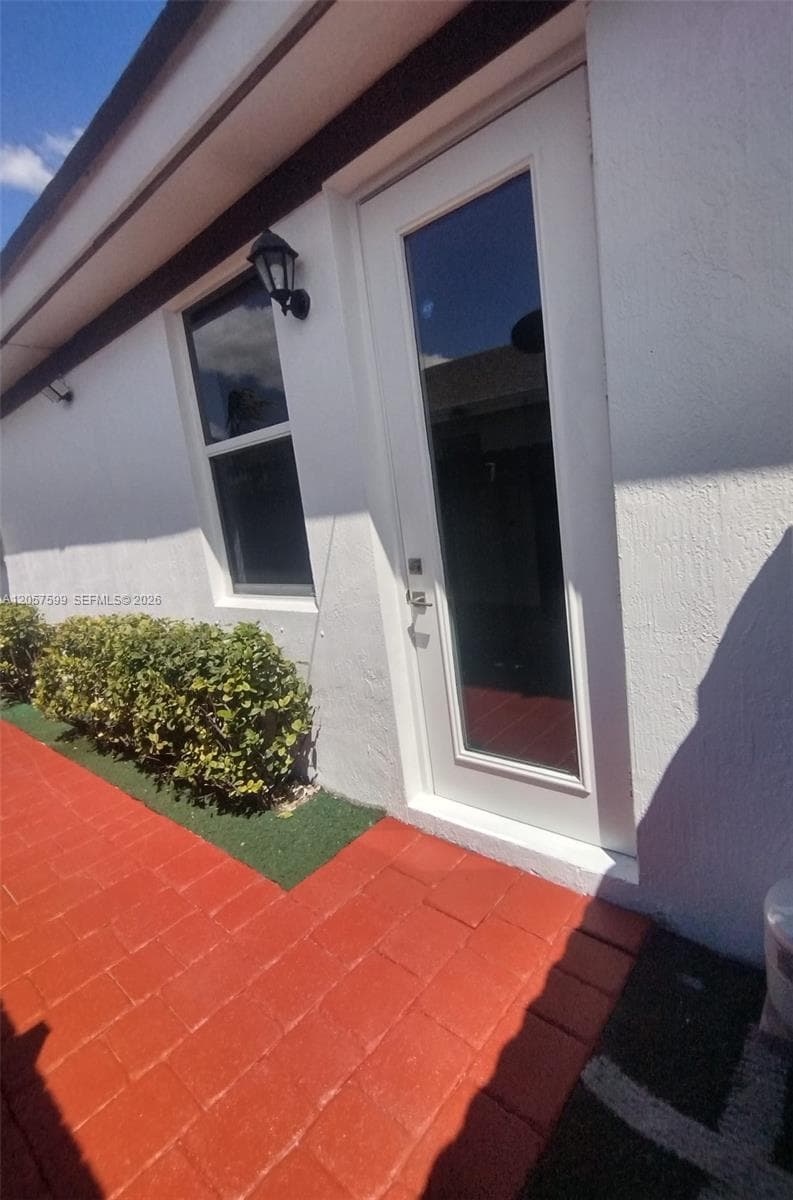 27701 SW 134th Ct - In Law Quarters # 0, Homestead, FL 33032 photo 3