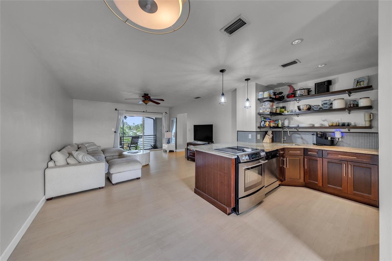 1535 SE 15TH Street # 305, Fort Lauderdale, FL 33316 photo 4