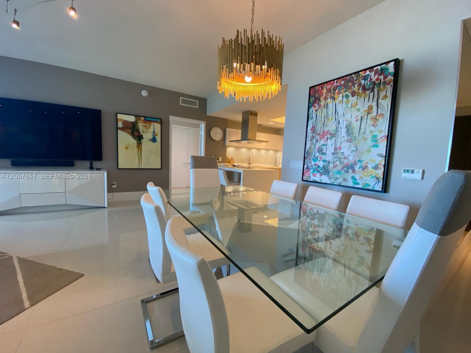 17301 Biscayne Blvd # 1808, North Miami Beach, FL 33160 photo 4