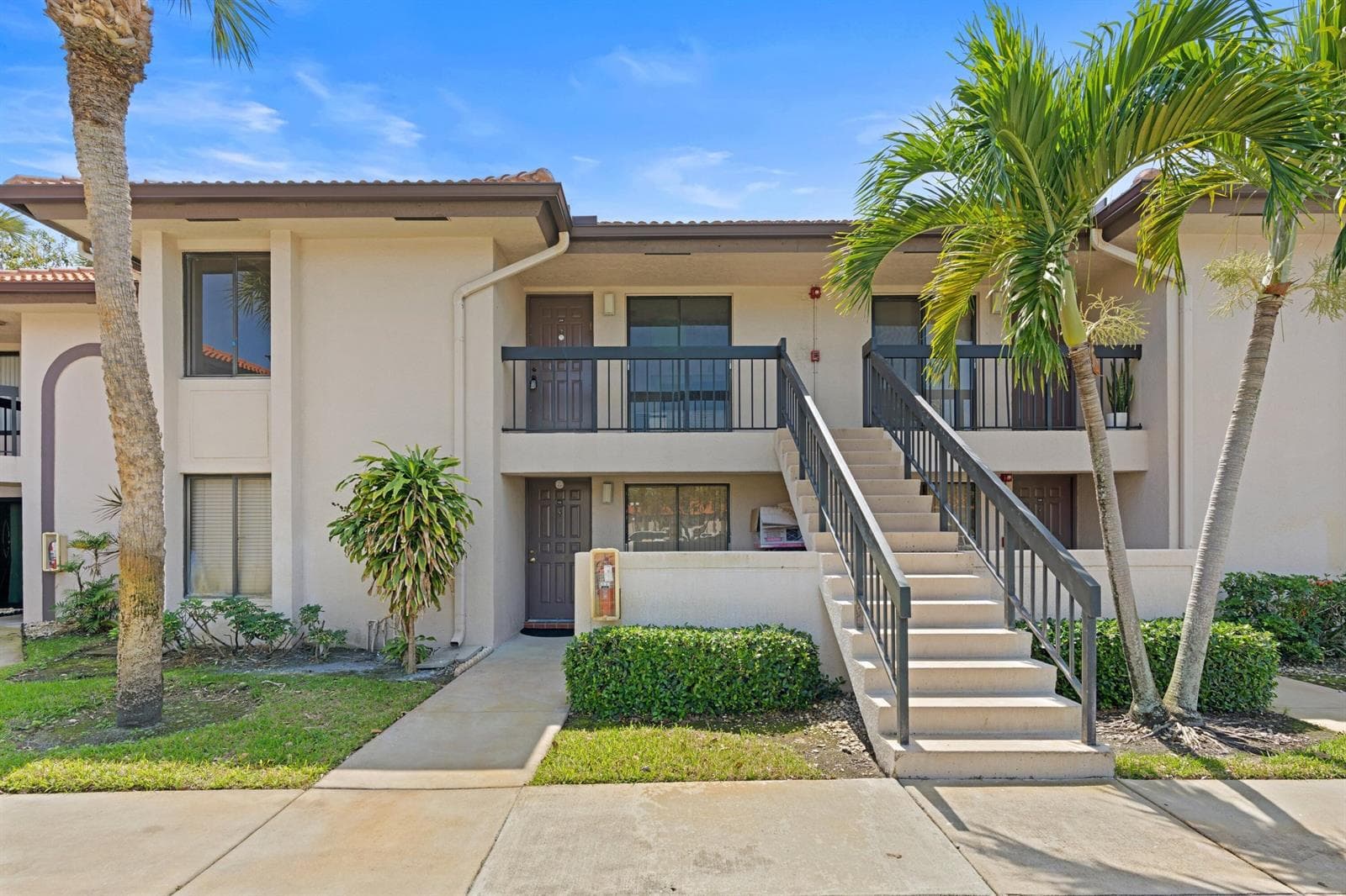 350 Club Circle # 208, Boca Raton, FL 33487 photo 2