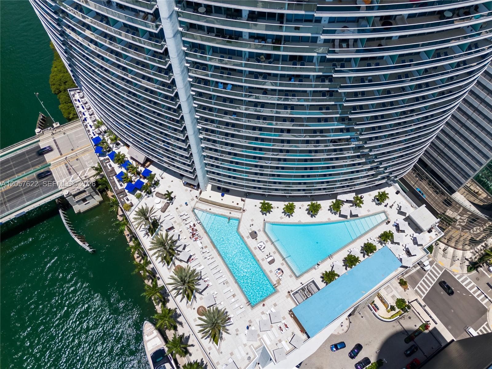 200 Biscayne Boulevard Way # 4004, Miami, FL 33131 photo 2