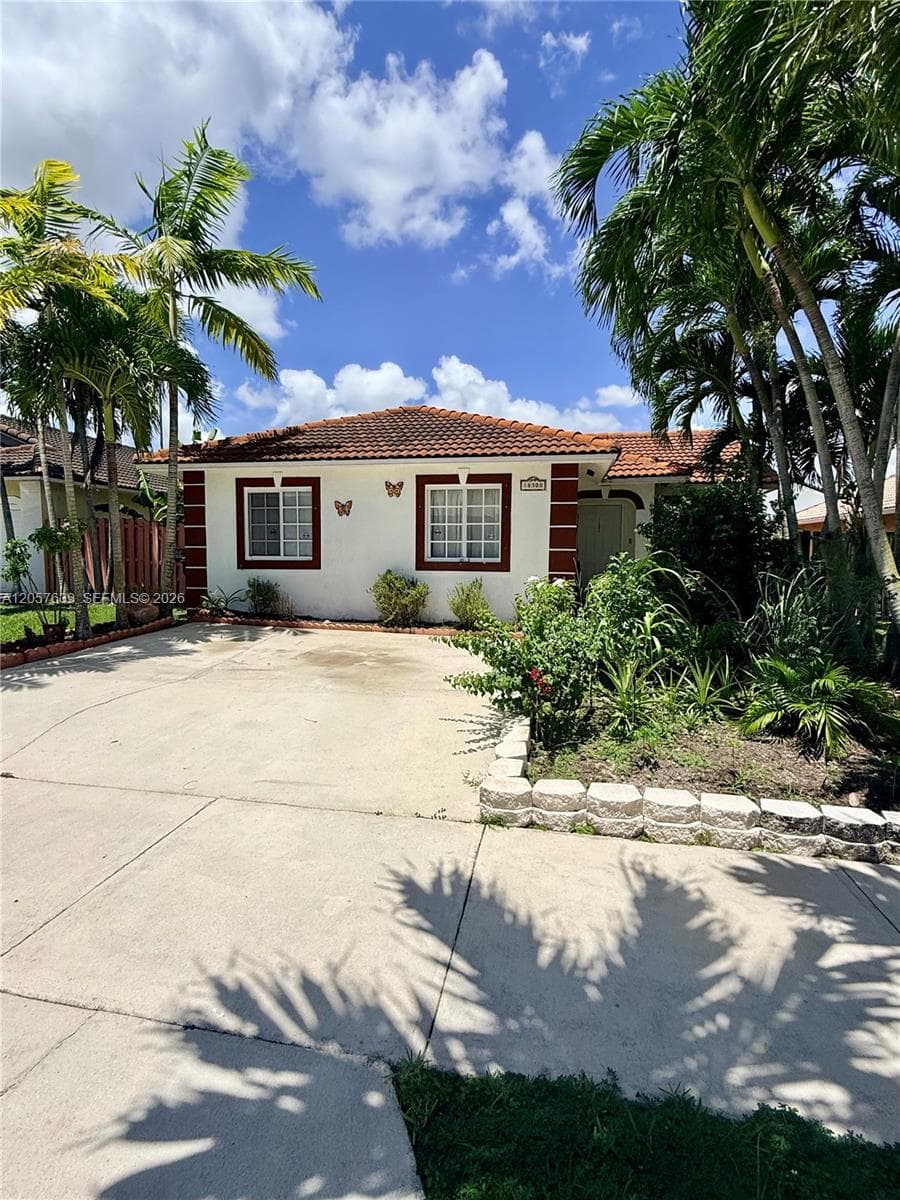 18300 SW 143rd Ct, Miami, FL 33177 photo 3