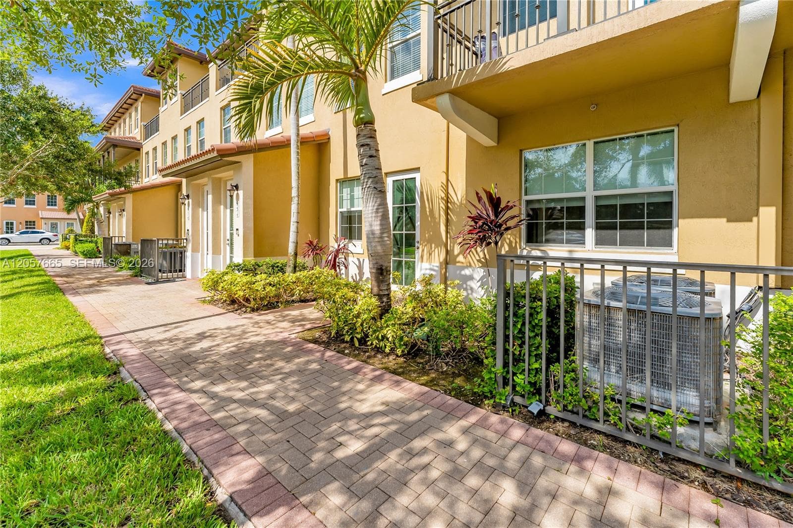 950 SW 147th Ave # 2611, Pembroke Pines, FL 33027 photo 4