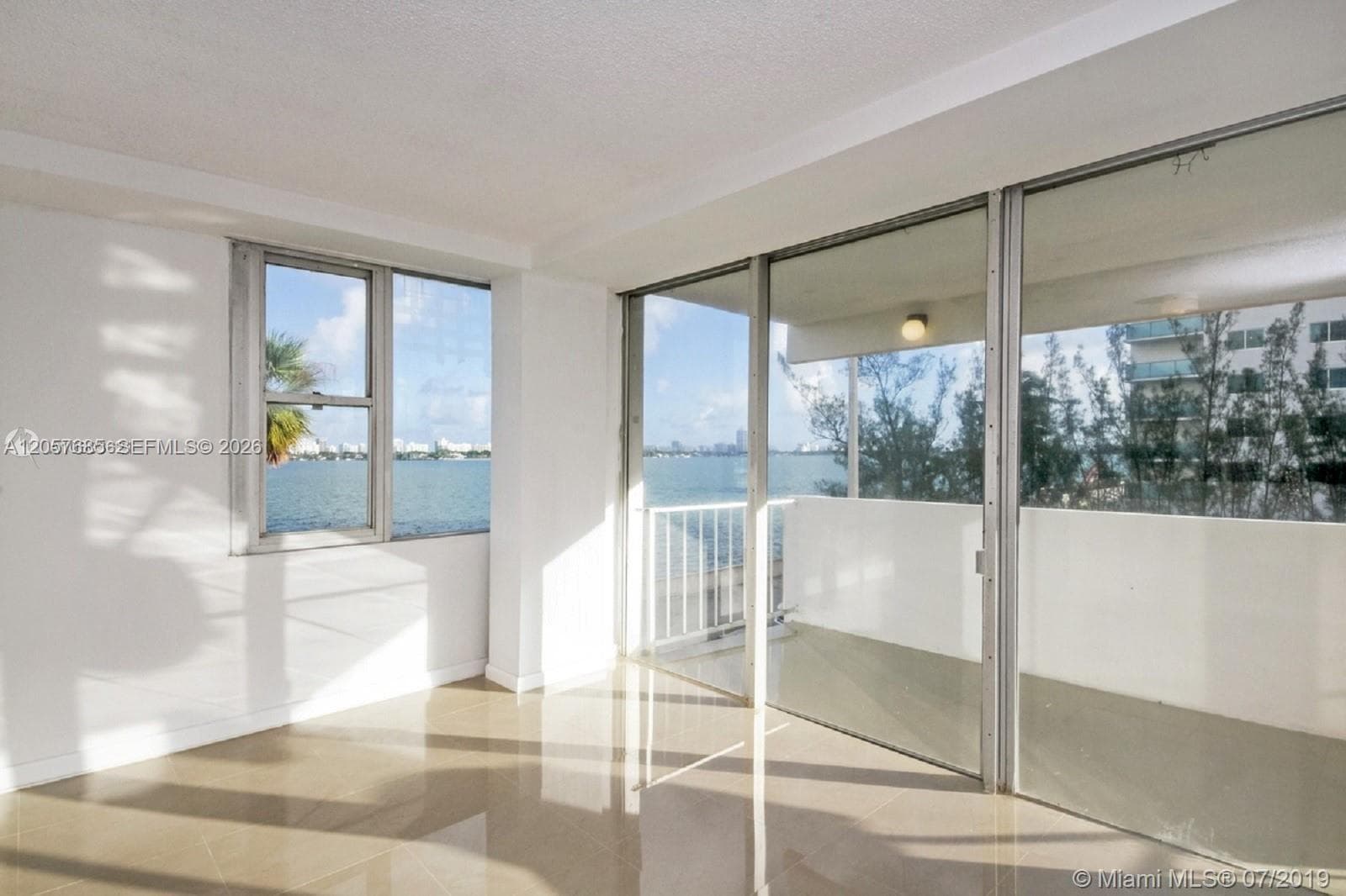 7545 E Treasure Dr # 2H, North Bay Village, FL 33141 photo 2