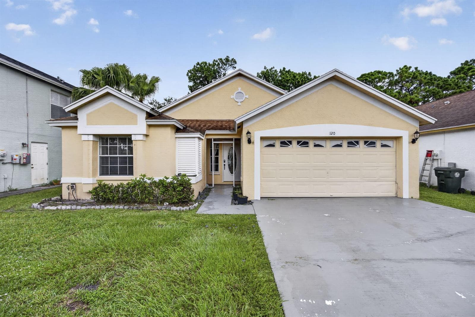 120 Paddock Lane, FL 33413 photo 4