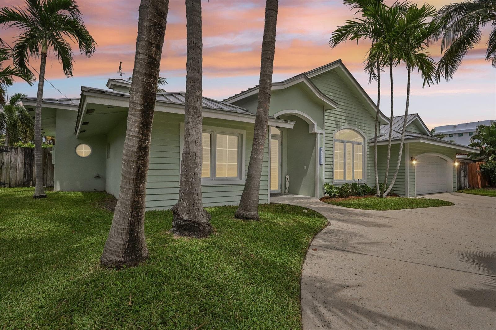 4911 NE 25TH Avenue, Lighthouse Point, FL 33064 photo 2