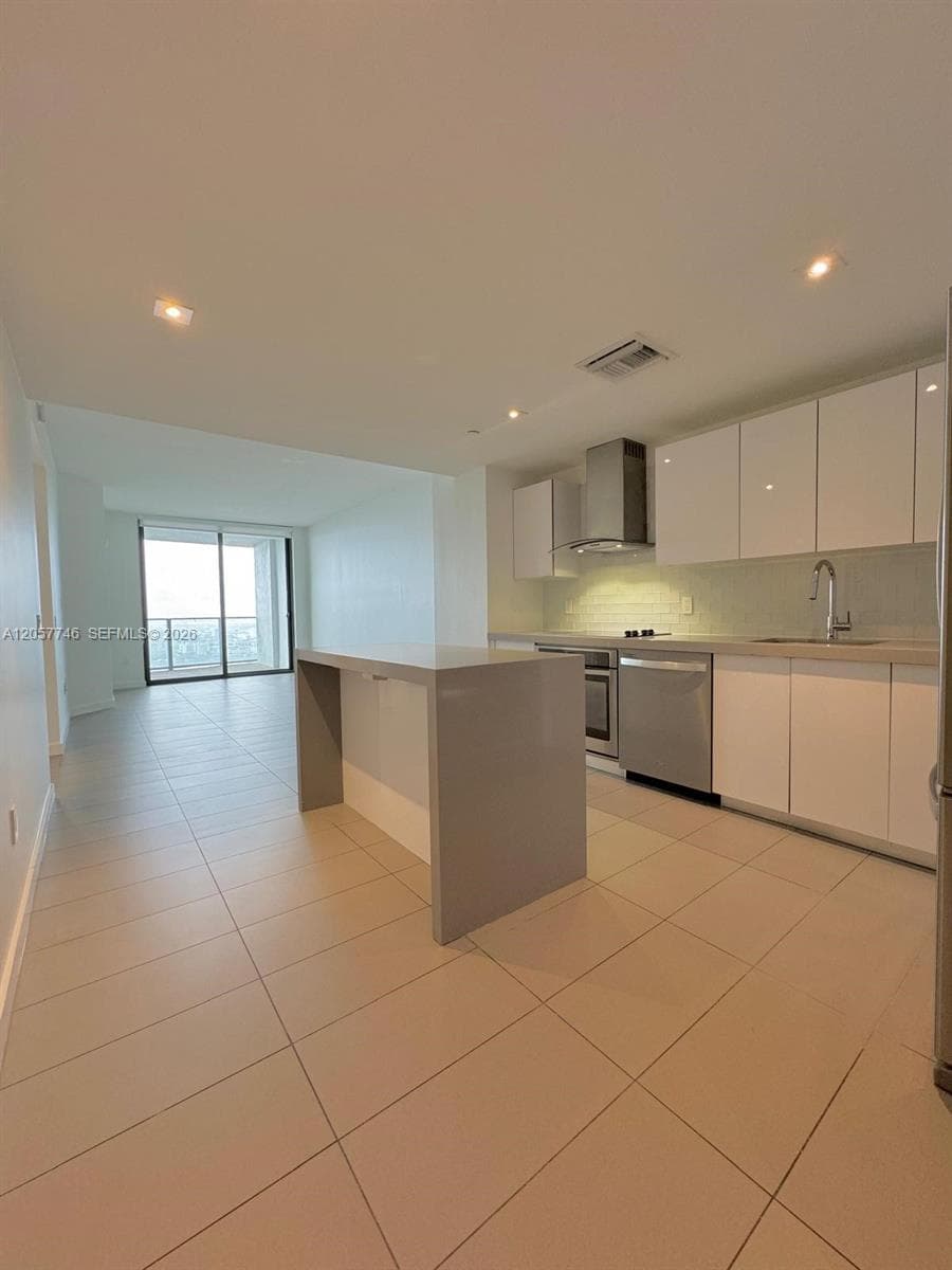 1600 NE 1st Ave # 2611, Miami, FL 33132 photo 4