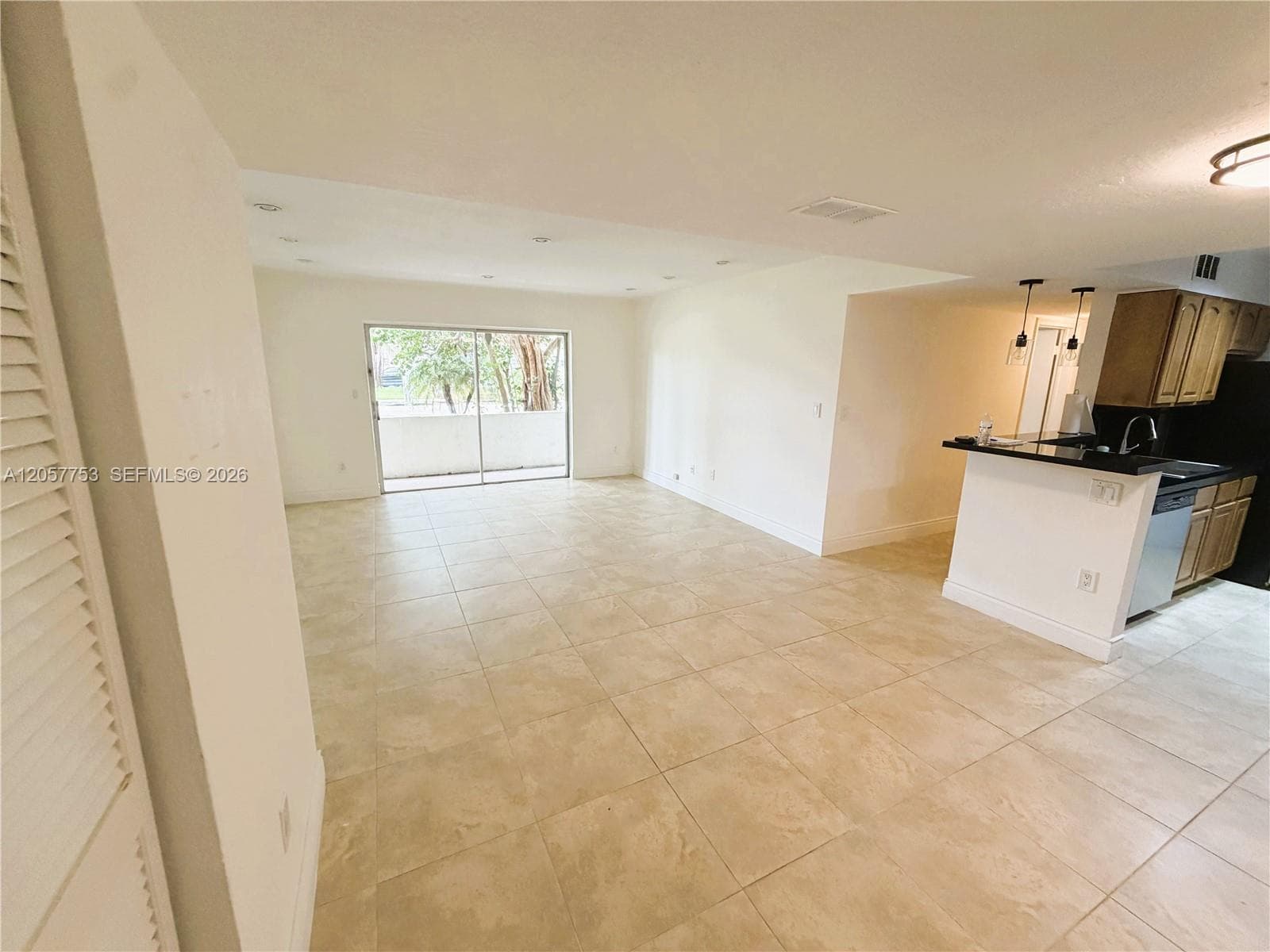 7483 SW 82nd St # A102, Miami, FL 33143 photo 5