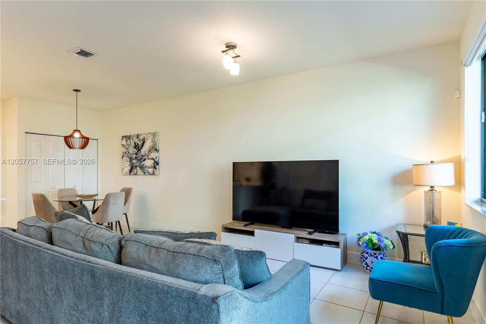 4623 NW 83rd Pkwy, Doral, FL 33166 photo 2