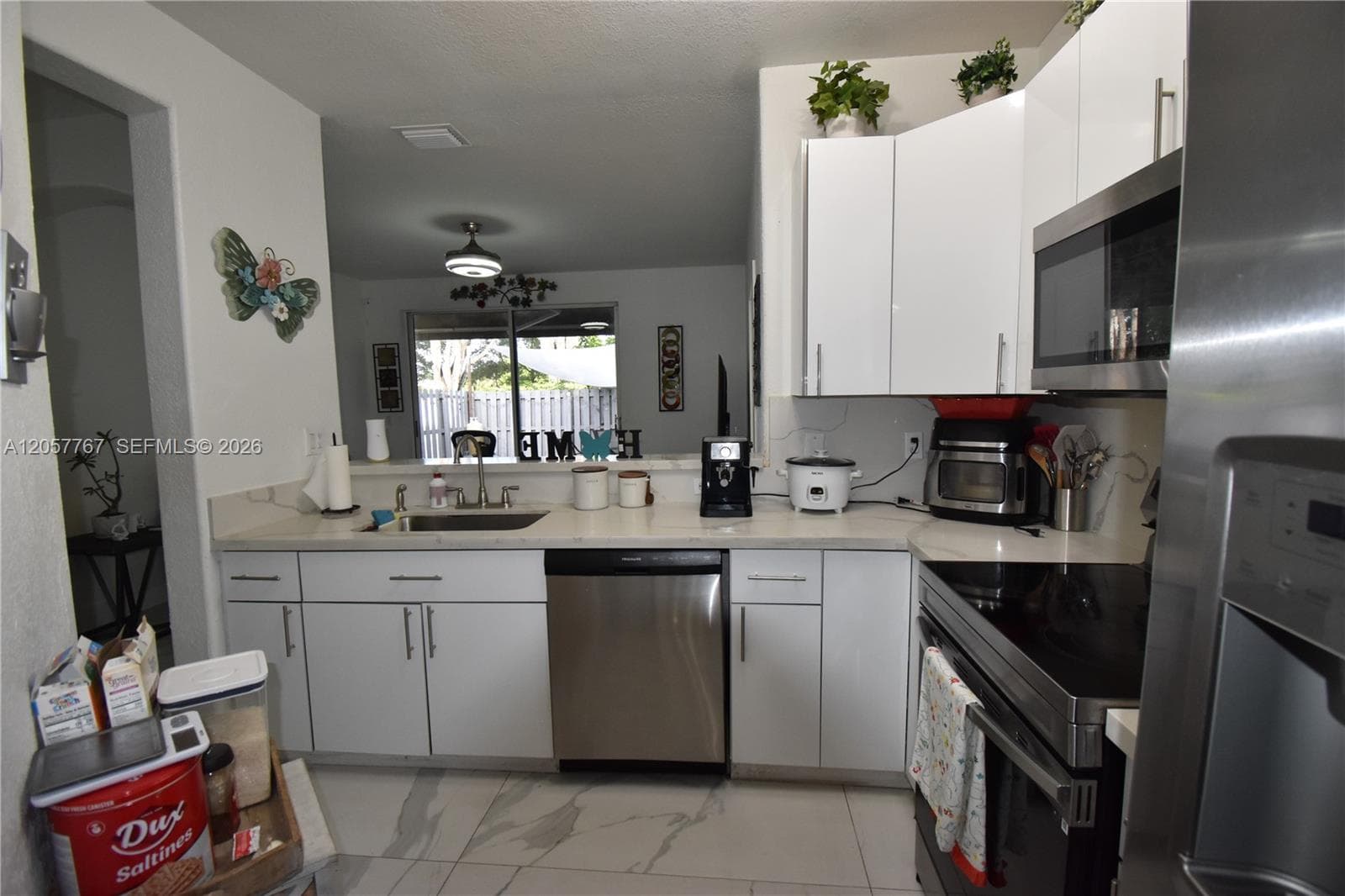 3818 SW 171st Ter, Miramar, FL 33027 photo 4