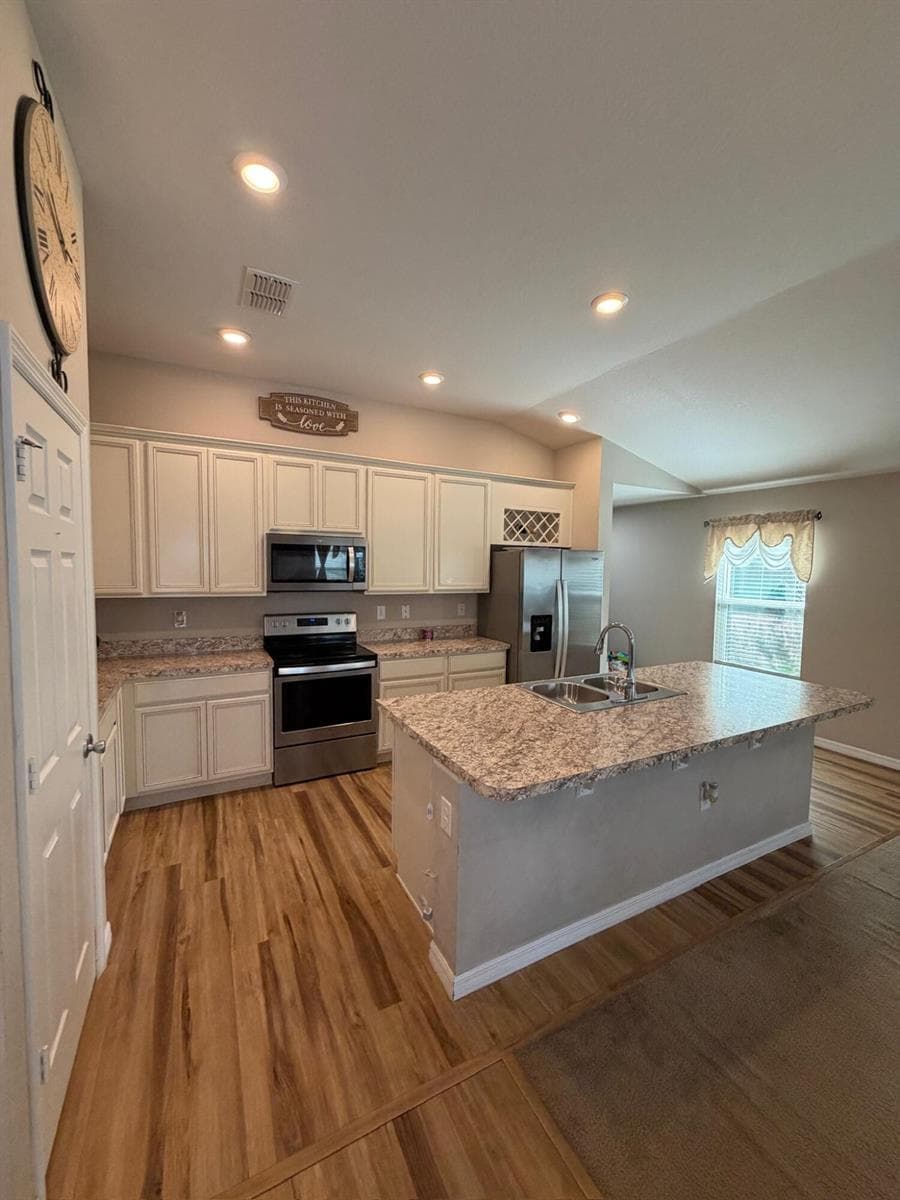 5670 NW Pine Trail Circle, Port St. Lucie, FL 34983 photo 3