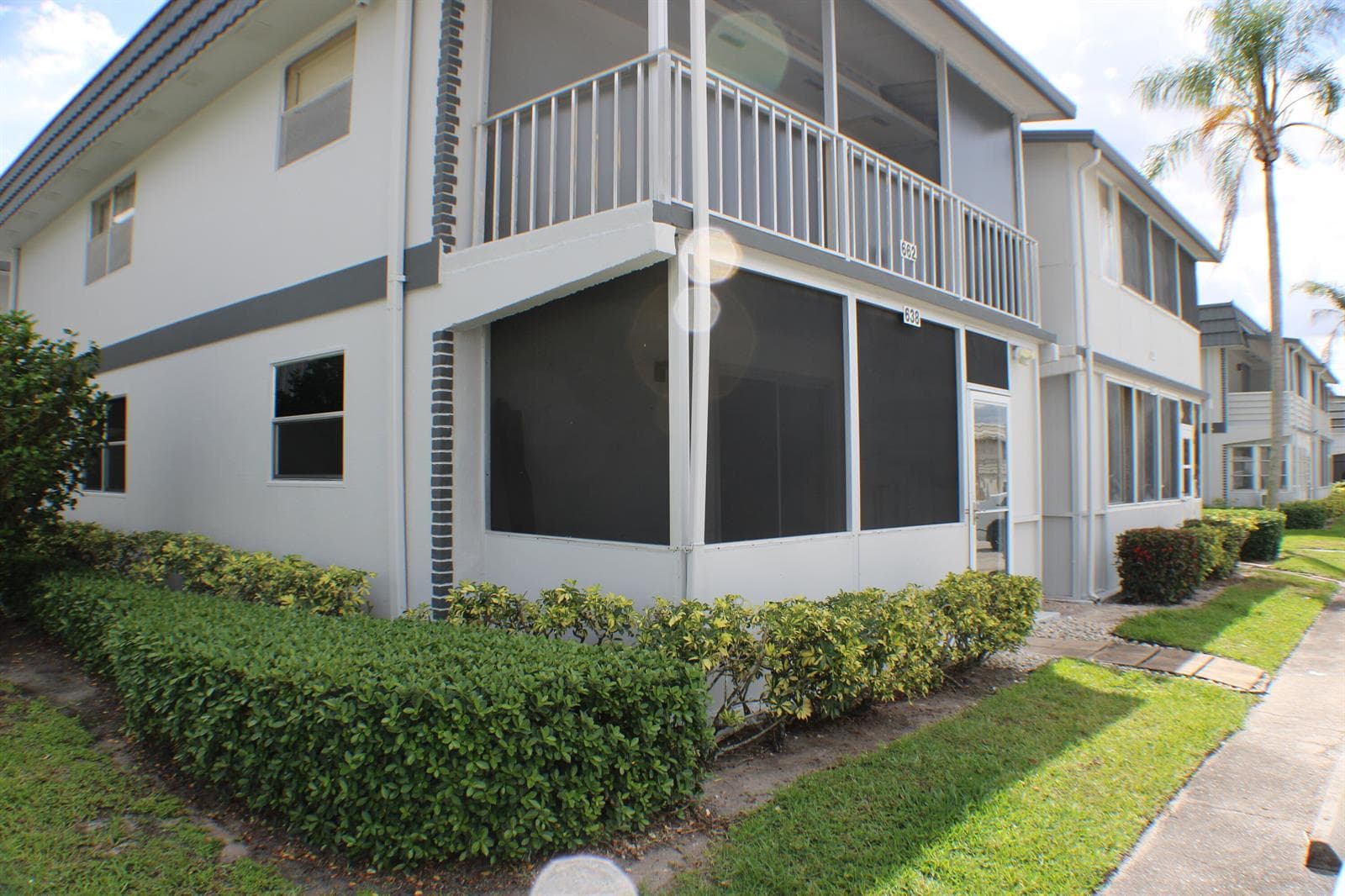 638 Saxony N, Delray Beach, FL 33446 photo 3