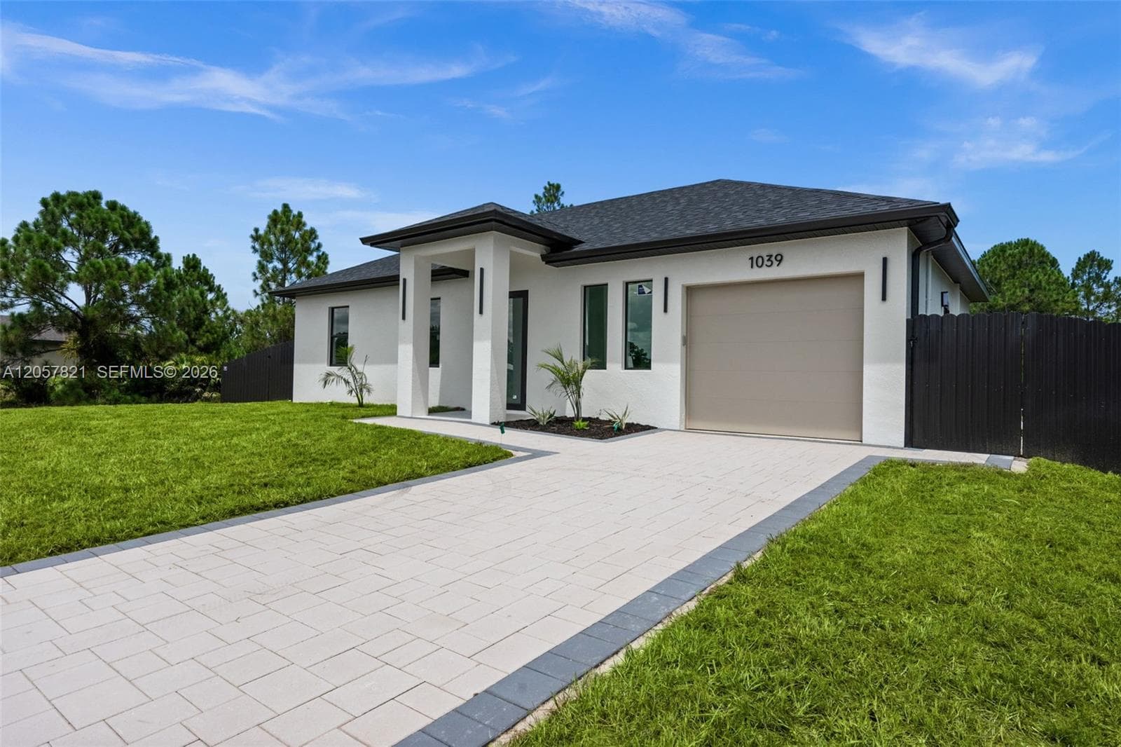 1039 Bassinger Ave S, Lehigh Acres, FL 33974 photo 3