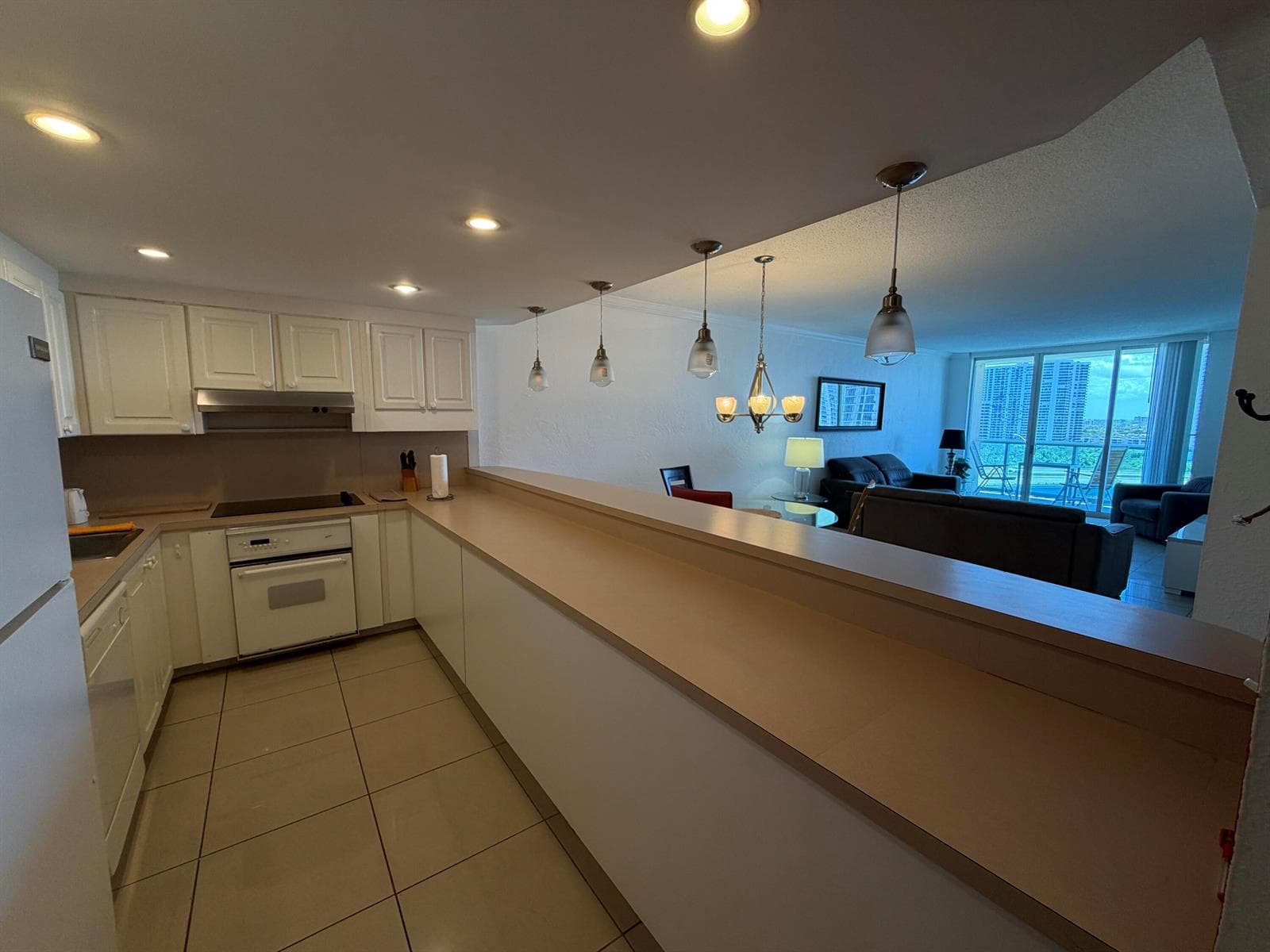 19390 COLLINS Avenue # 1405, Sunny Isles Beach, FL 33160 photo 4