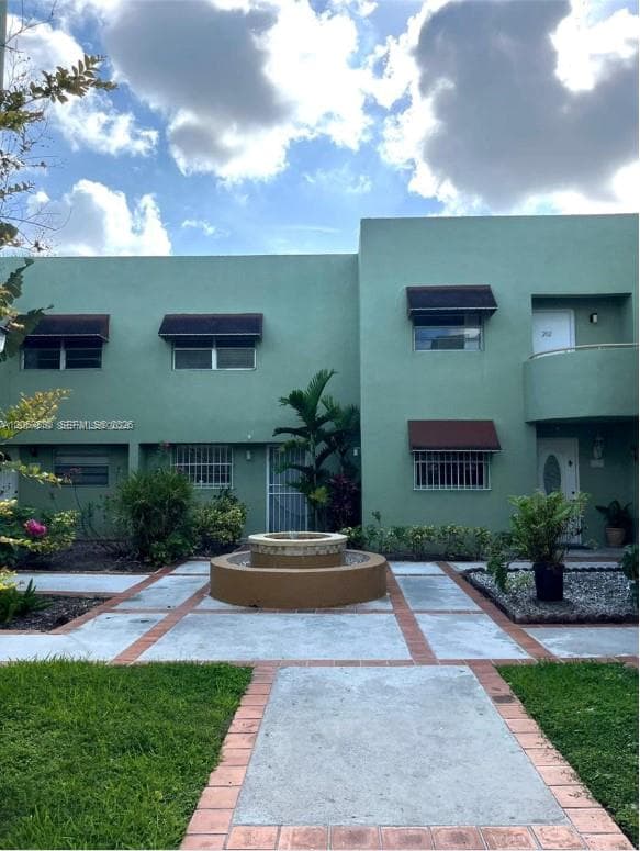 11103 NW 7th St # 202-2, Miami, FL 33172 photo 4