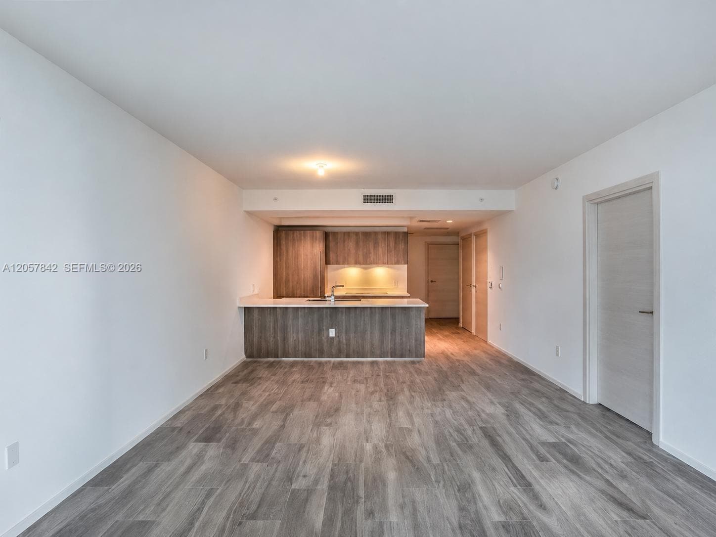 801 S Miami Ave # 3906, Miami, FL 33130 photo 3