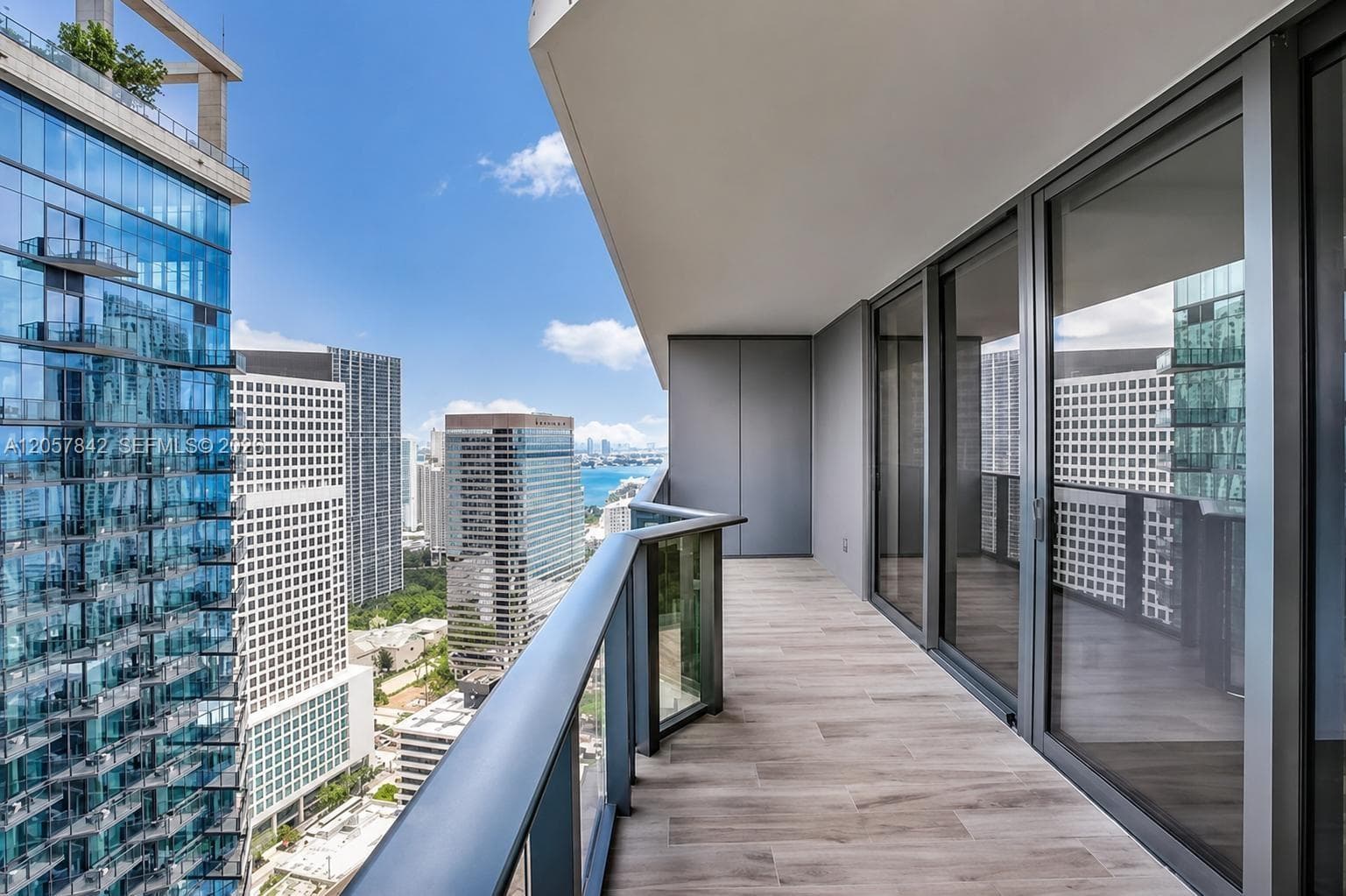 801 S Miami Ave # 3906, Miami, FL 33130