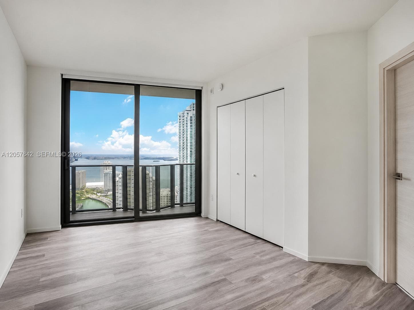 801 S Miami Ave # 3906, Miami, FL 33130 photo 4