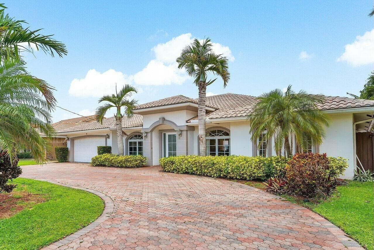 41 Castle Harbor Isle Drive, Fort Lauderdale, FL 33308