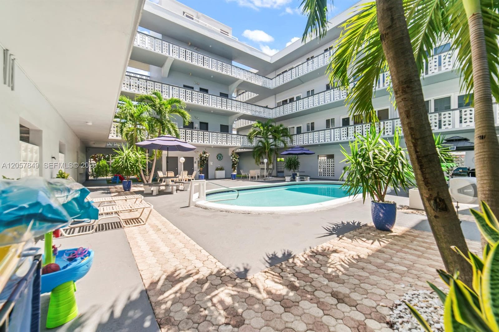 1818 Rodman St # 4A, Hollywood, FL 33020 photo 3