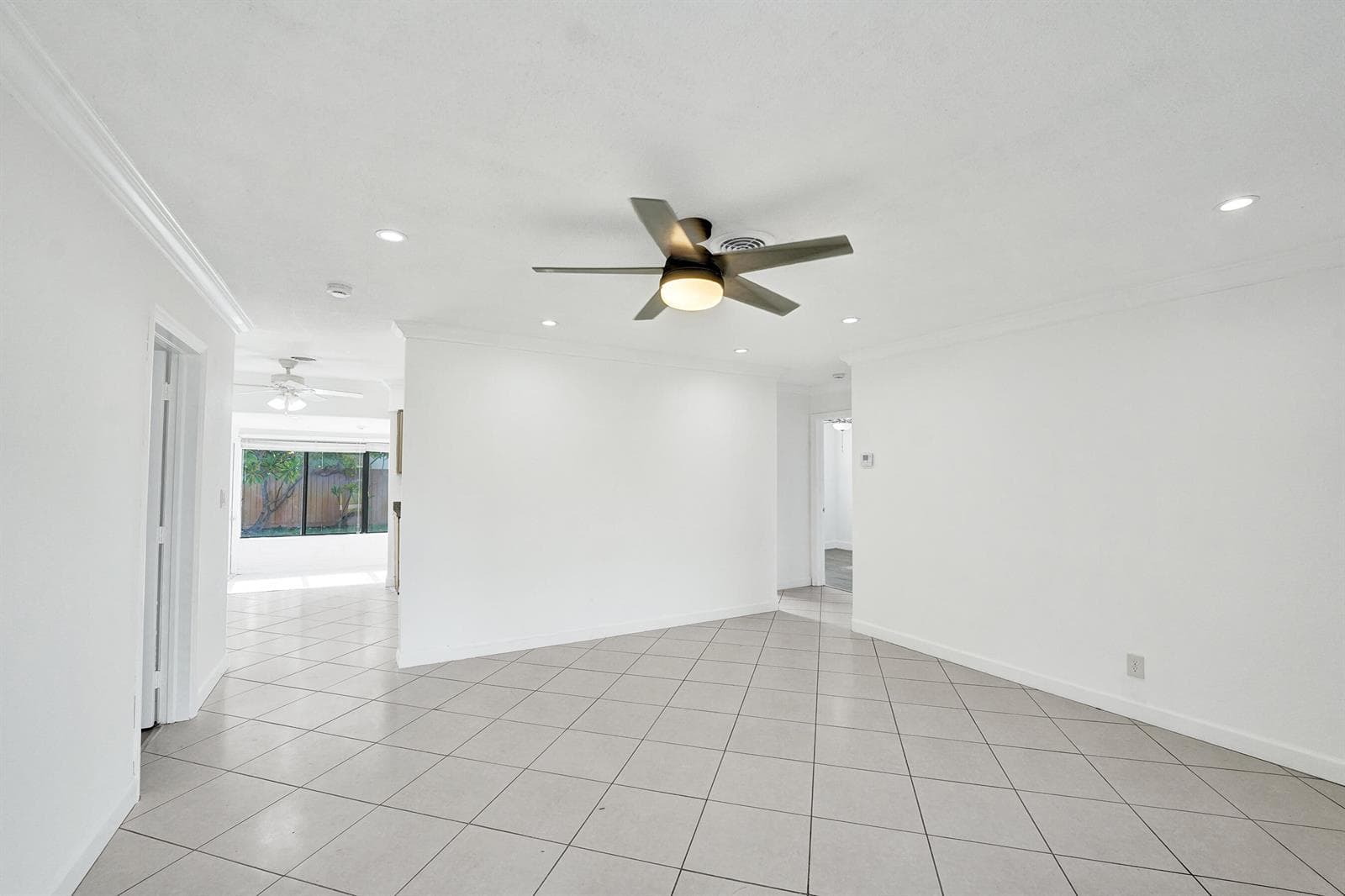 4360 NE 13th Avenue, Oakland Park, FL 33334 photo 5