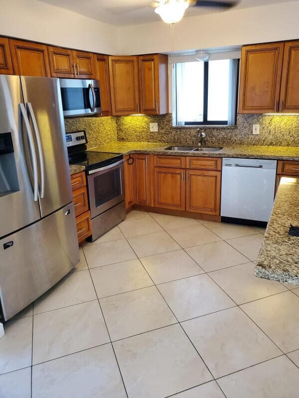 2460 NE 215th Street, Miami, FL 33180 photo 3