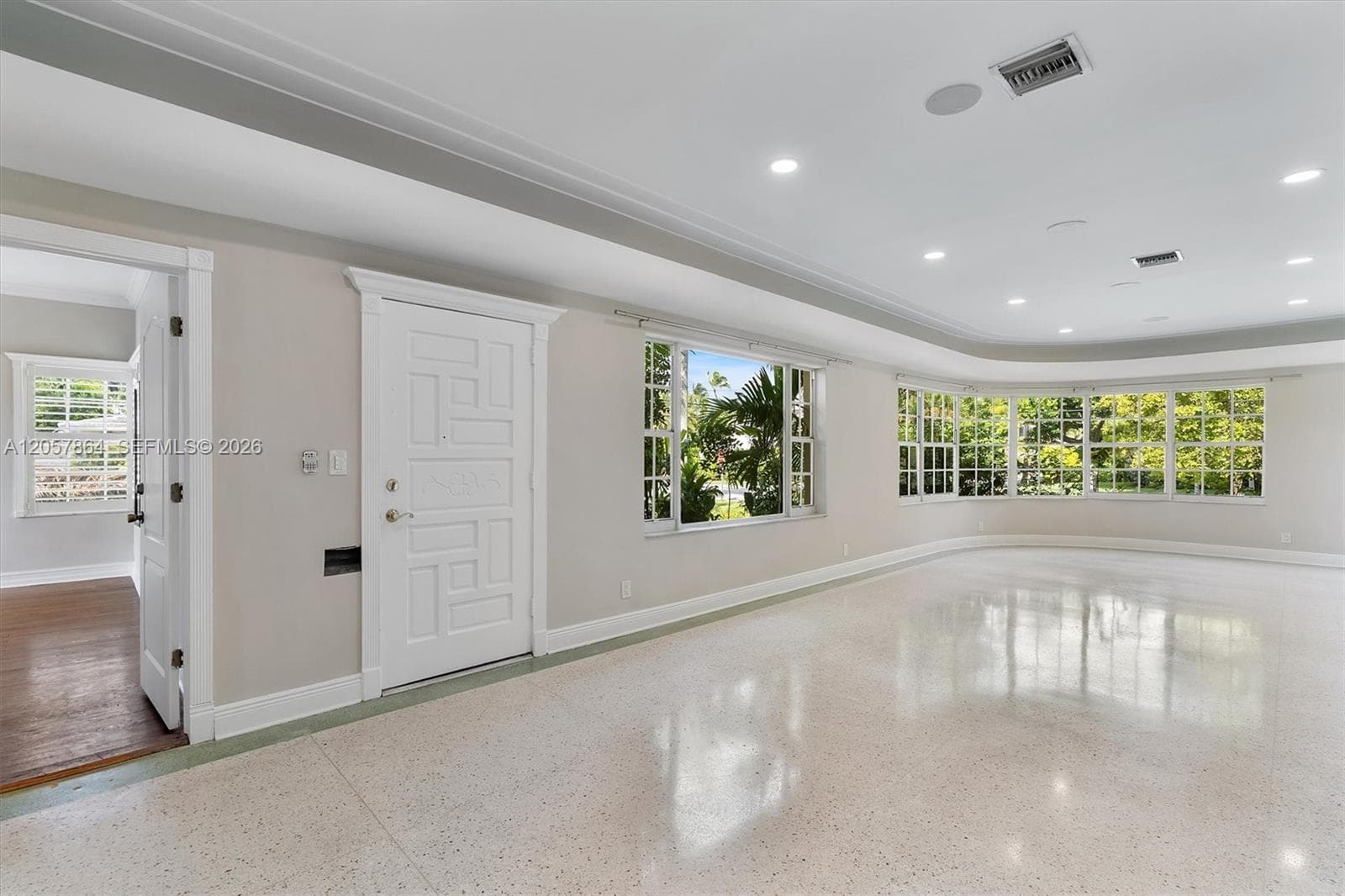 4445 N Michigan Ave, Miami Beach, FL 33140 photo 5
