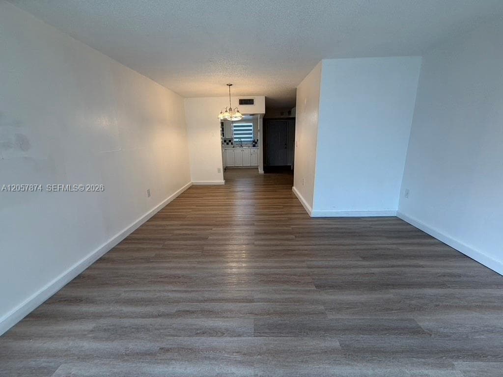 30 NW 87th Ave # C201, Miami, FL 33172 photo 5