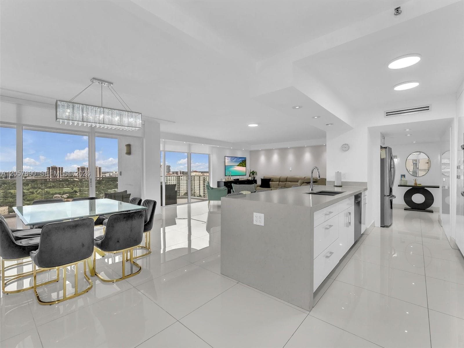 19707 Turnberry Way # 21D, Aventura, FL 33180