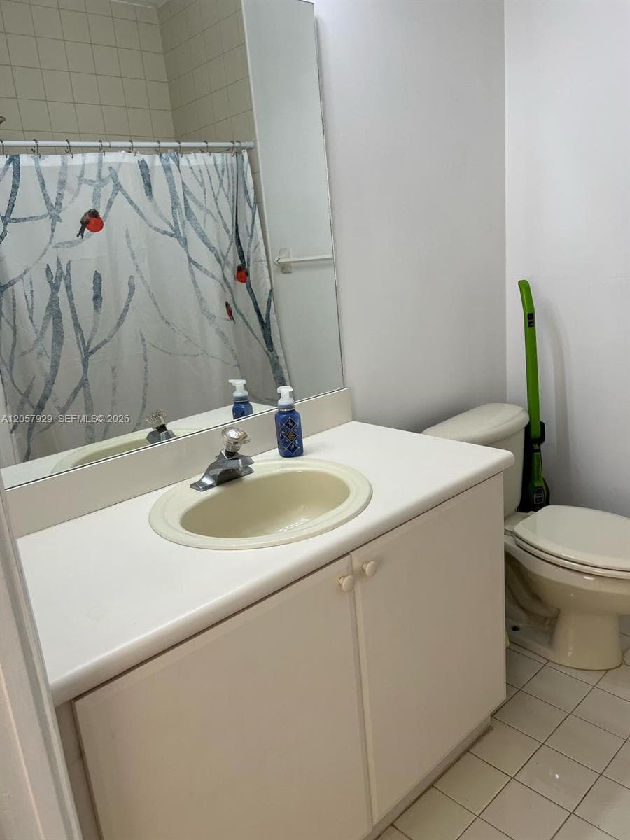 17820 NW 73rd Ave # 200-1, Hialeah, FL 33015 photo 3