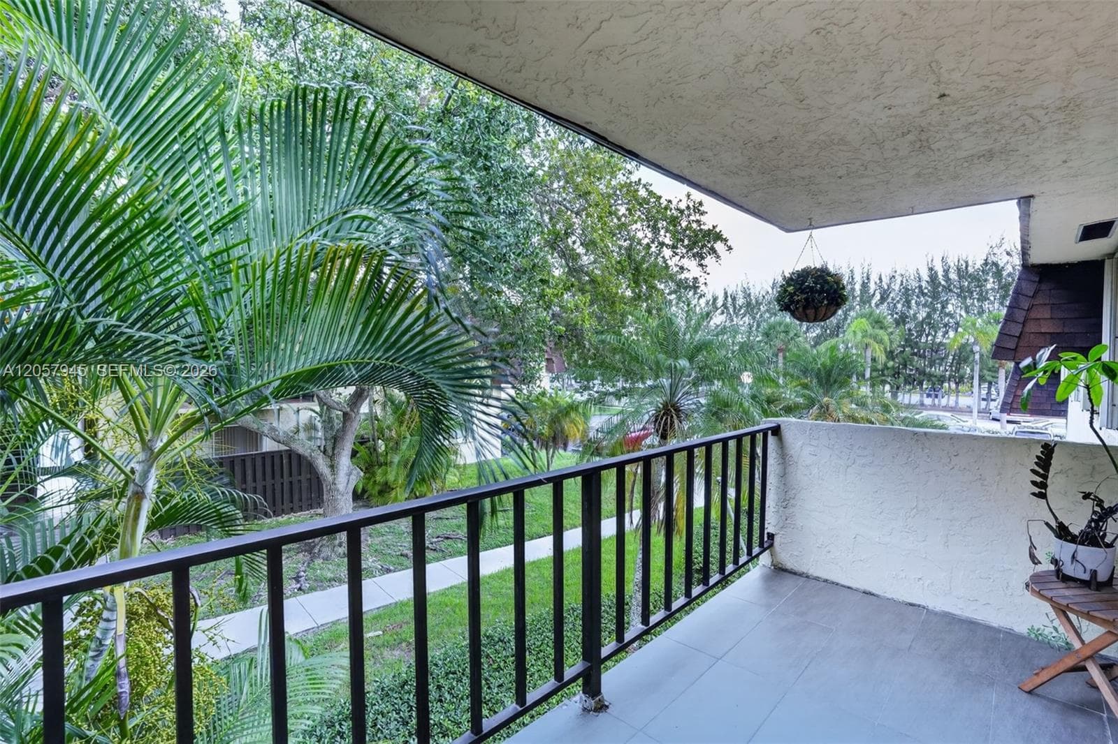13707 SW 91st Ct # Apt G, Miami, FL 33176 photo 2