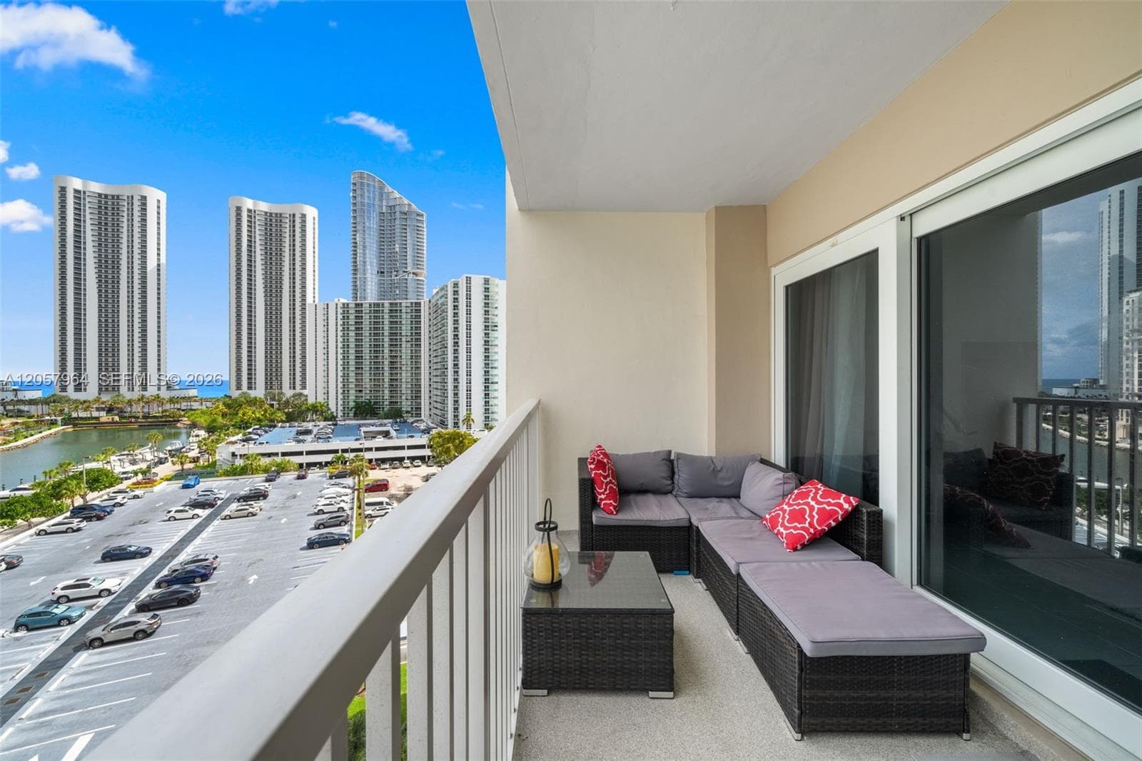 300 Bayview Dr # 807, Sunny Isles Beach, FL 33160 photo 3