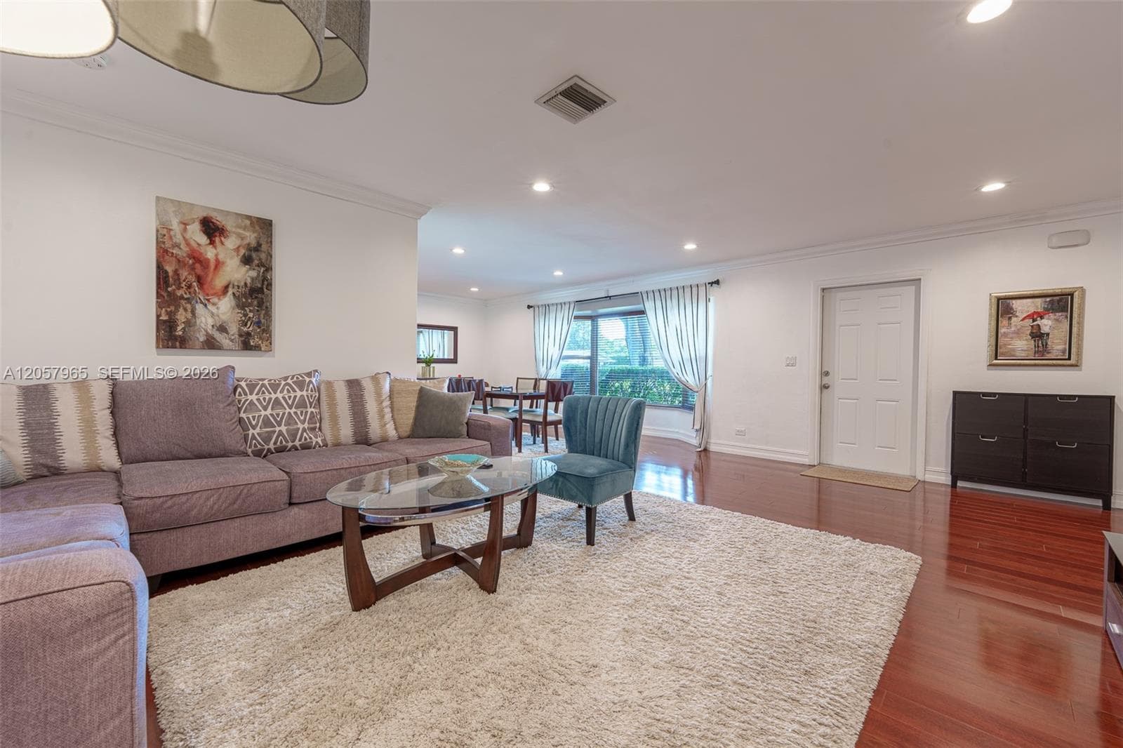 740 Ridgewood Ln, Plantation, FL 33317 photo 4