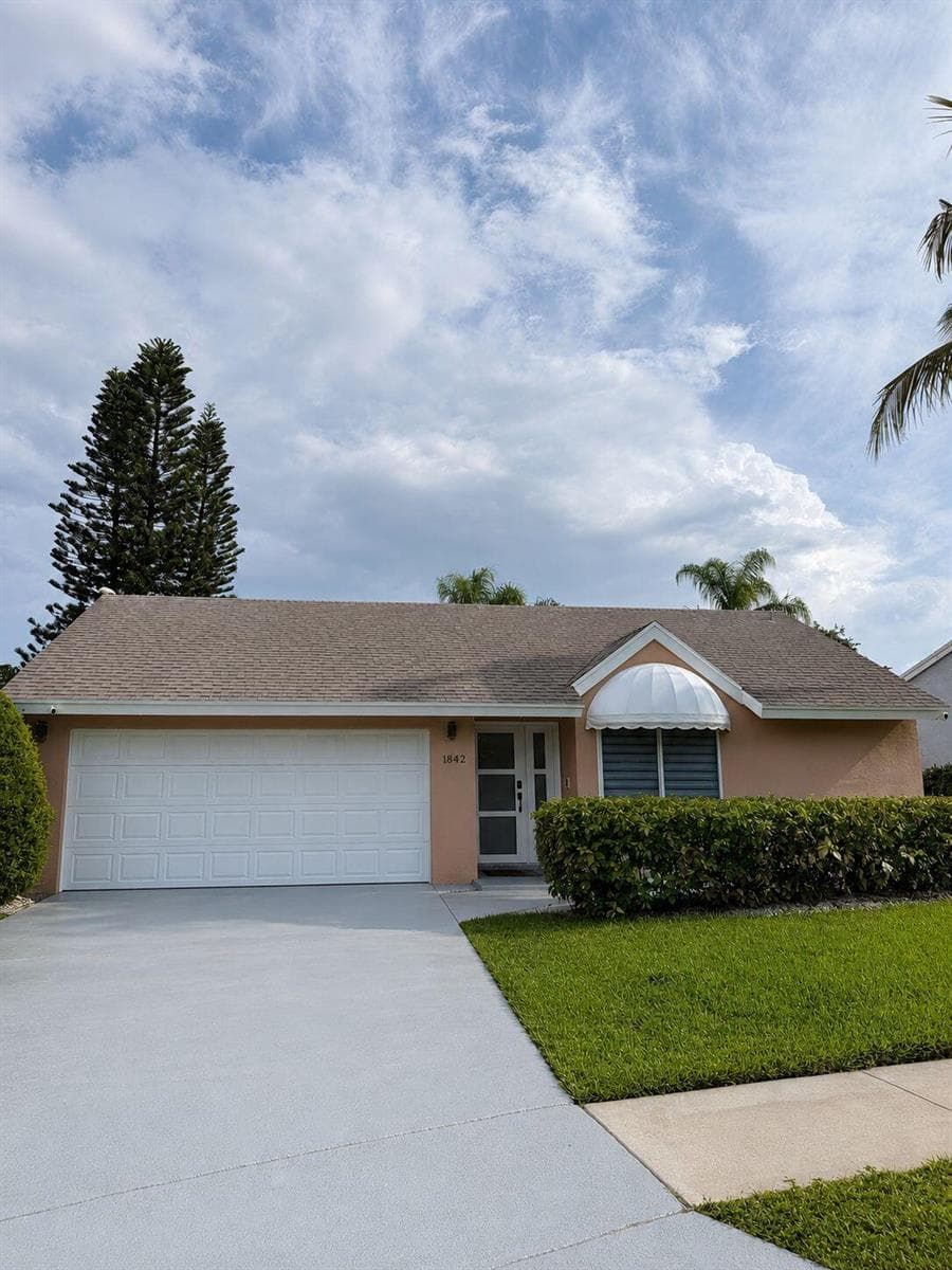 1842 EDGEWATER Drive, Boynton Beach, FL 33436