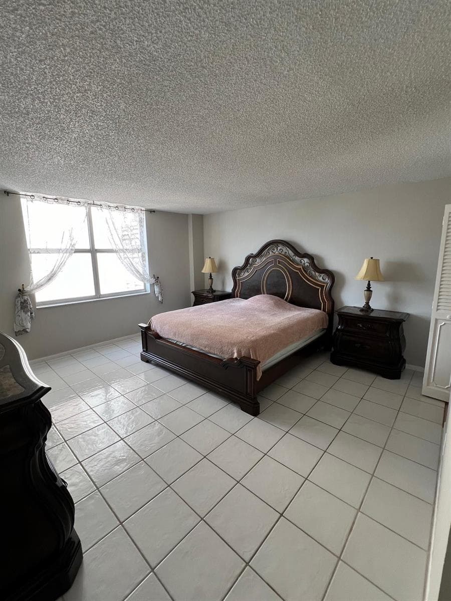 1865 S Ocean Drive # 17h, Hallandale Beach, FL 33009 photo 4
