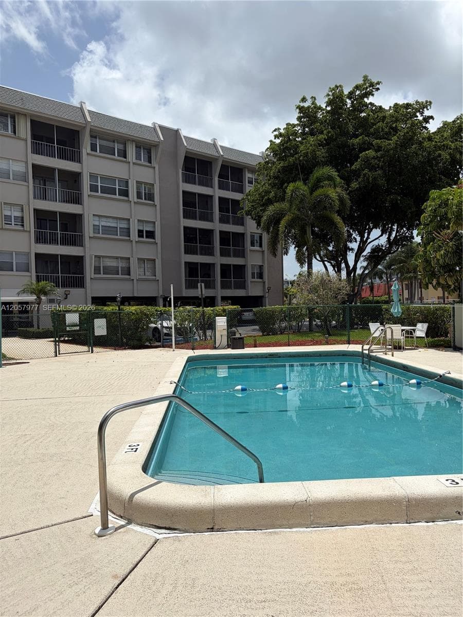 505 Spencer Dr # 315, West Palm Beach, FL 33409