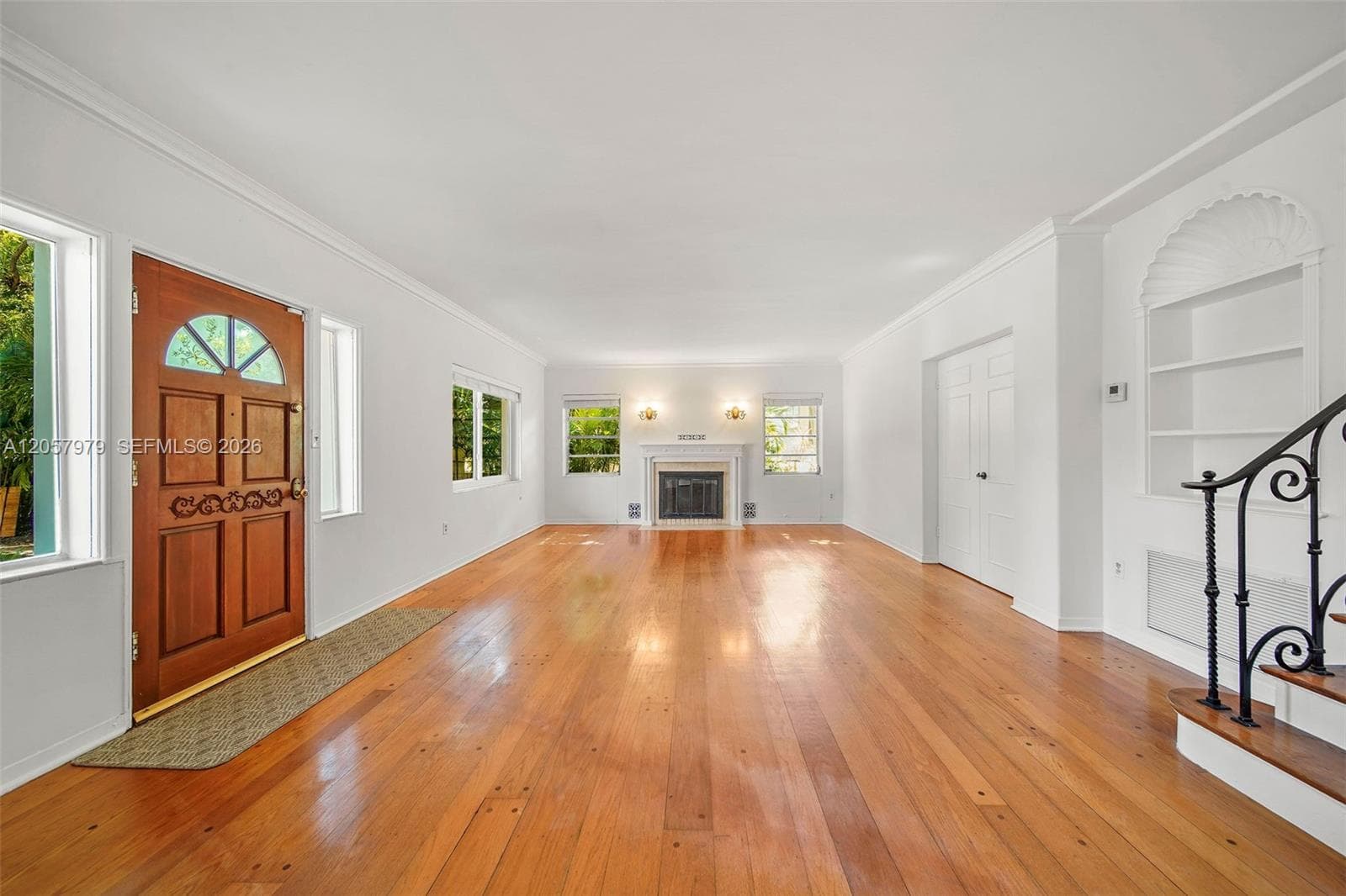 5842 Alton Rd, Miami Beach, FL 33140 photo 2