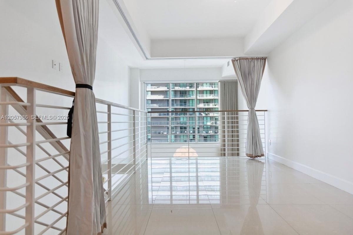 60 SW 13th St # 3022, Miami, FL 33130 photo 4