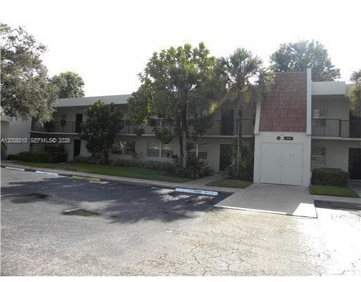 4000 N Cypress Dr # 205, Pompano Beach, FL 33069 photo 2