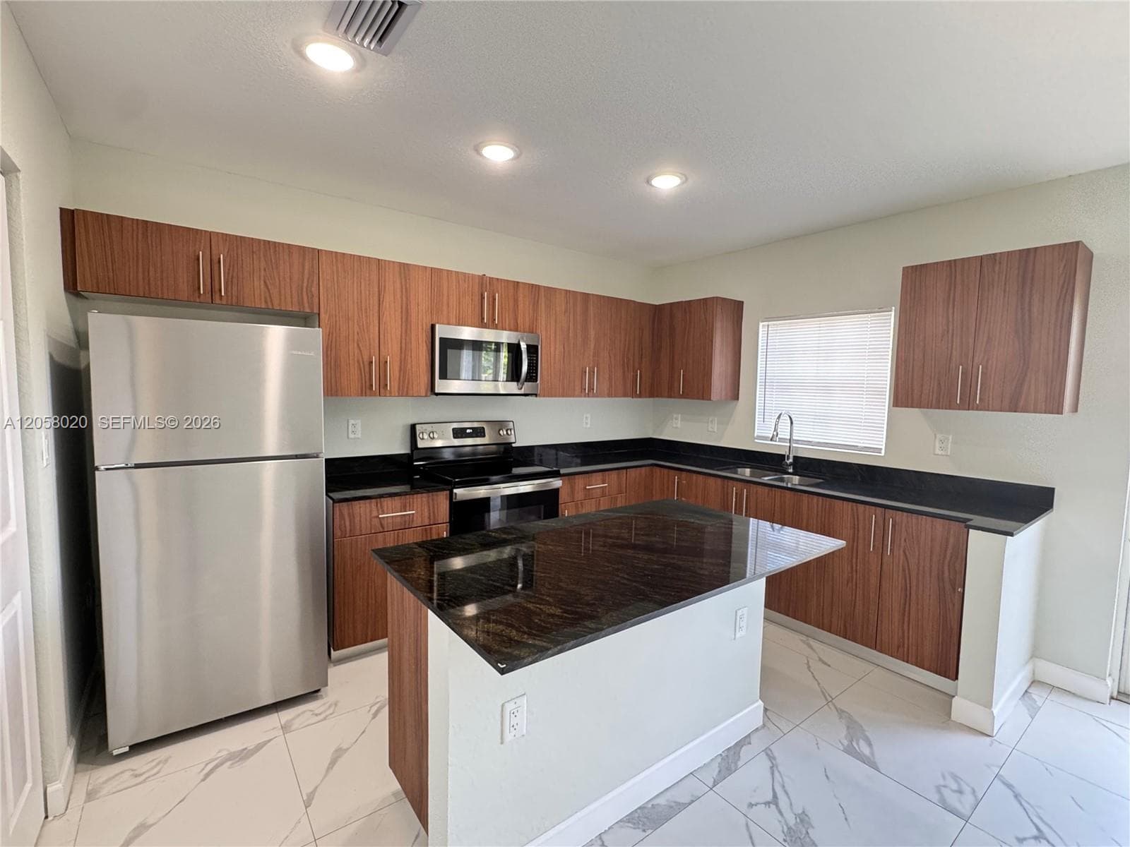 1310 NW 6th Ave # G, Florida City, FL 33034 photo 3