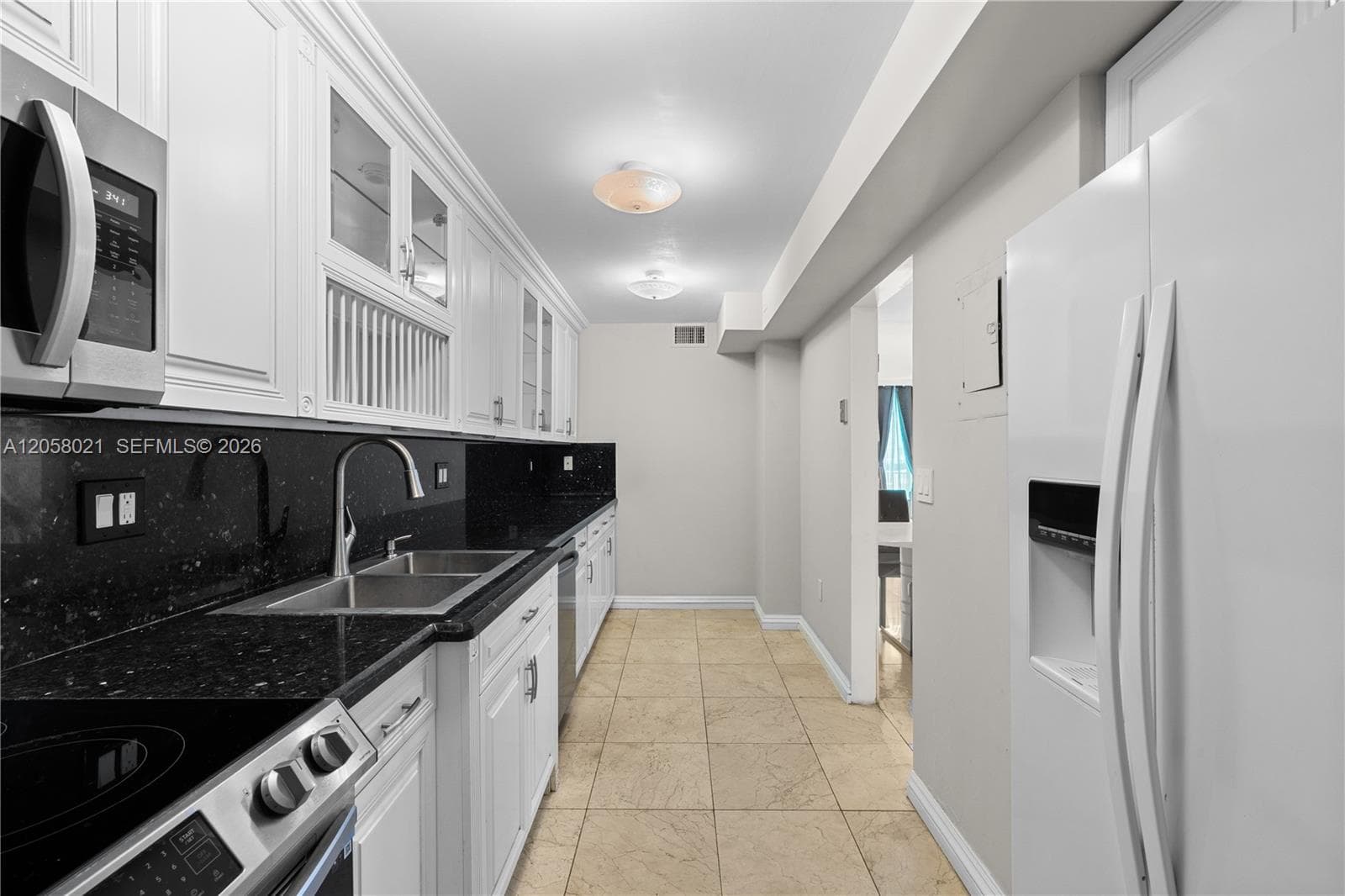 18011 Biscayne Blvd # 902, Aventura, FL 33160 photo 3