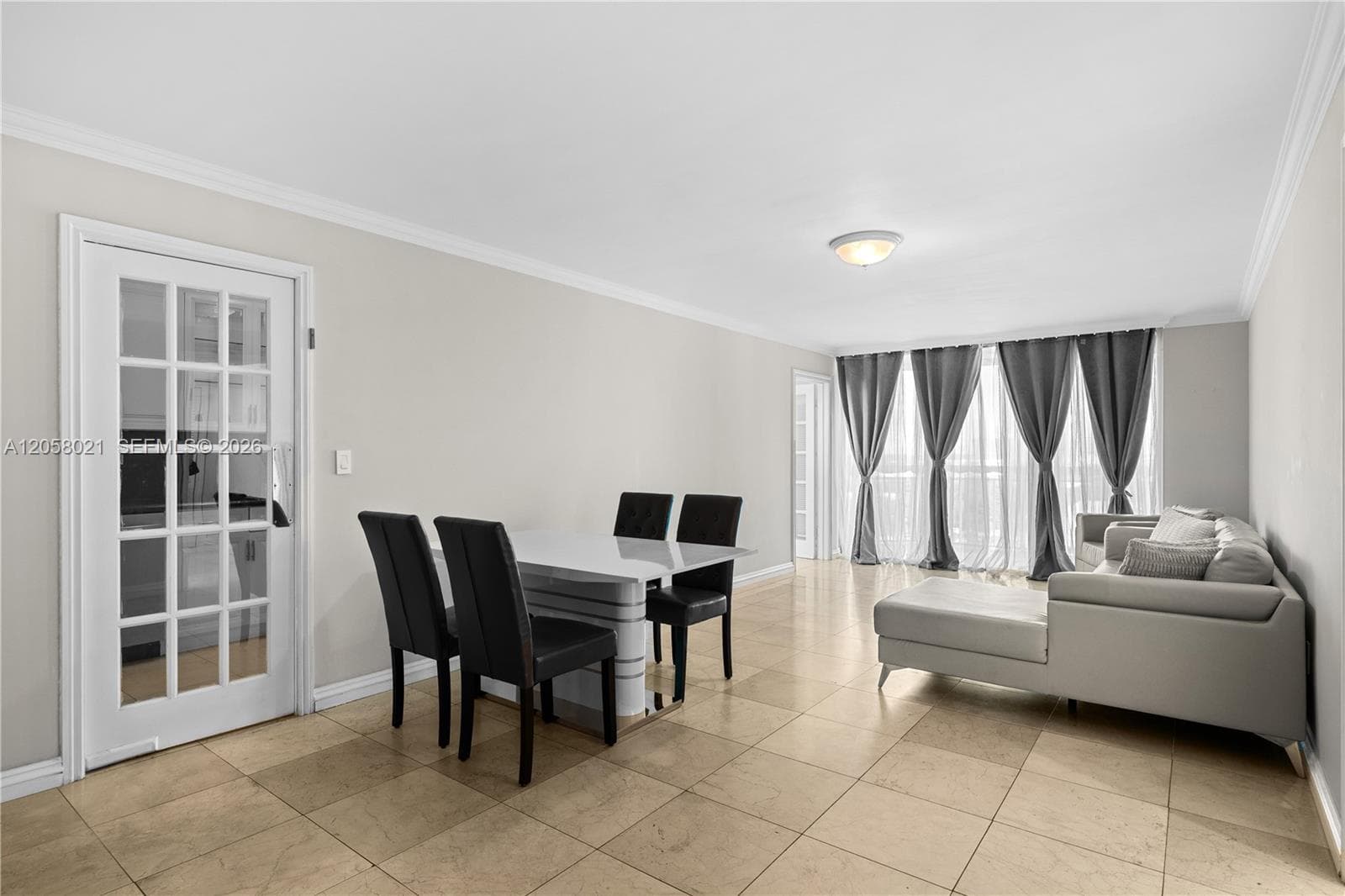 18011 Biscayne Blvd # 902, Aventura, FL 33160