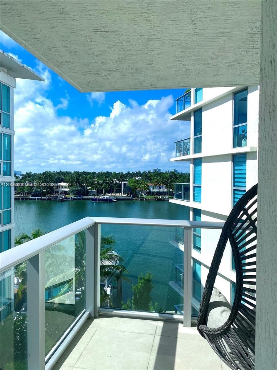 6620 Indian Creek Dr # 301, Miami Beach, FL 33141 photo 2