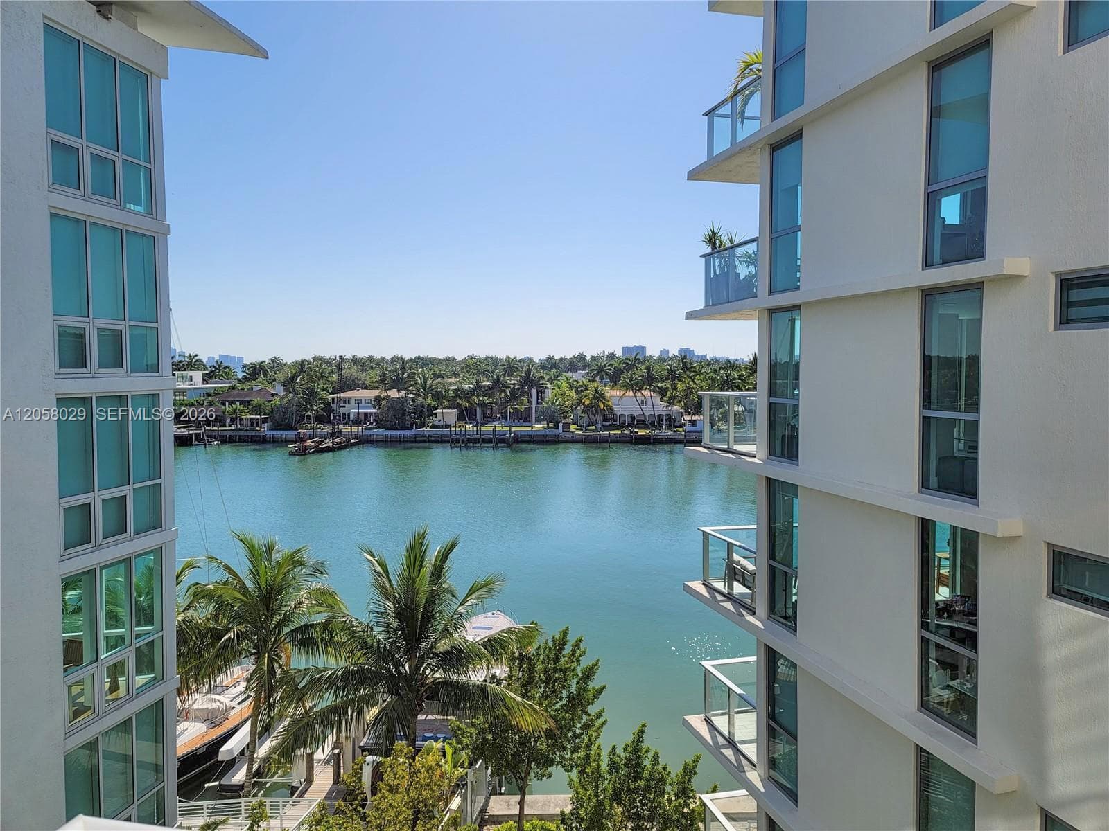6620 Indian Creek Dr # 301, Miami Beach, FL 33141