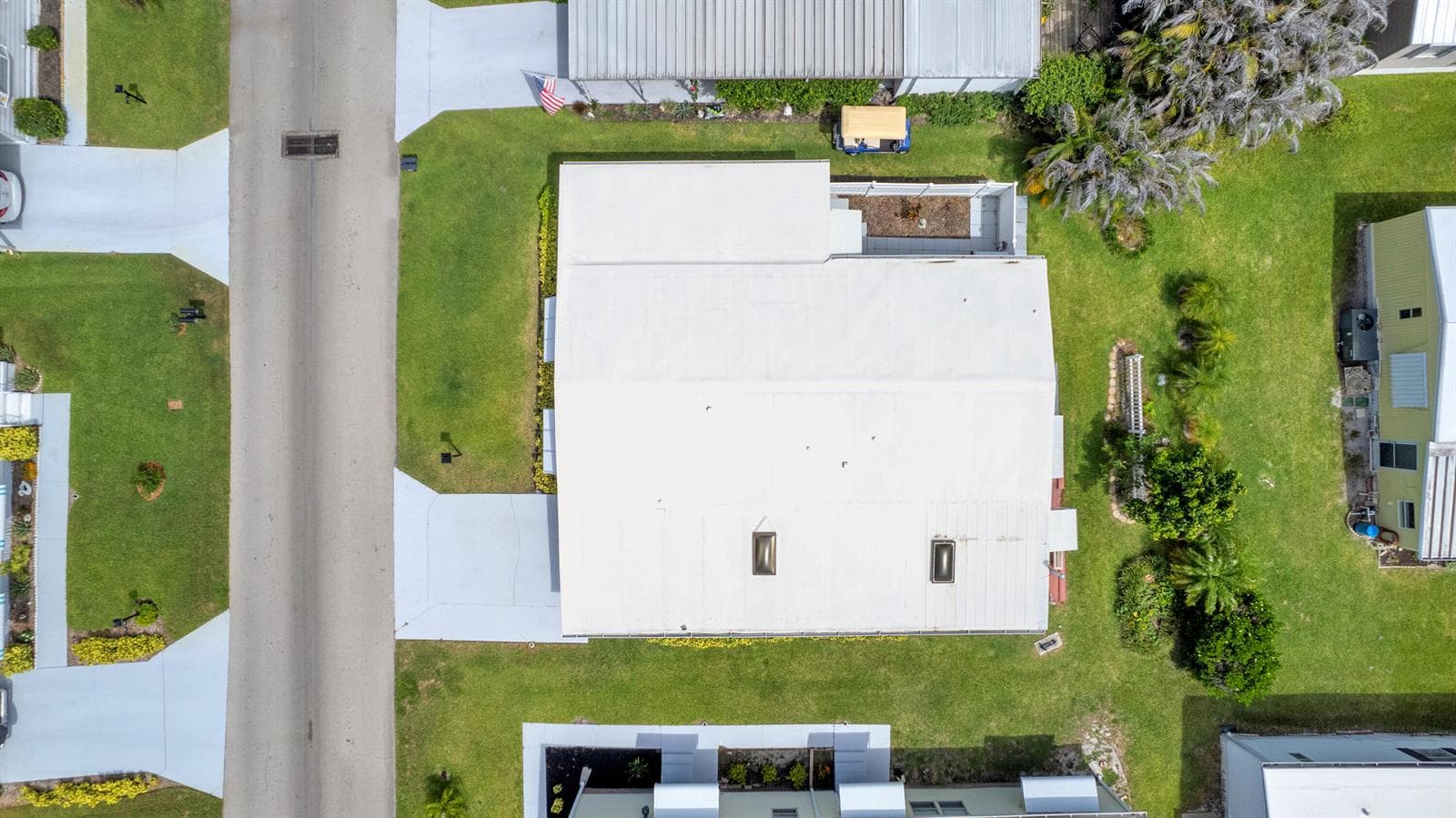 140 NE Pinelake Village Boulevard, Jensen Beach, FL 34957 photo 5